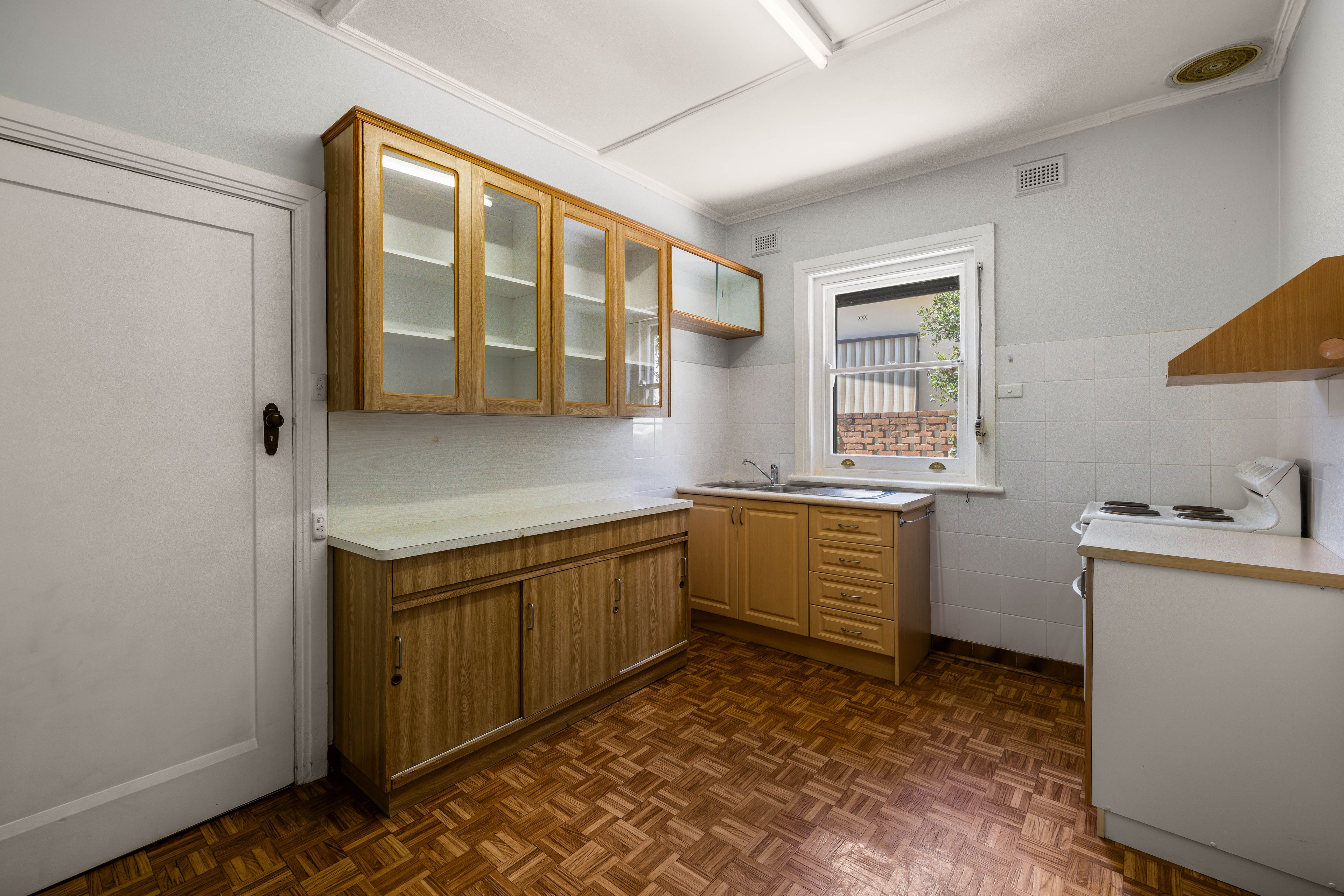 51 Alexandra Street — photo 4 of 22
