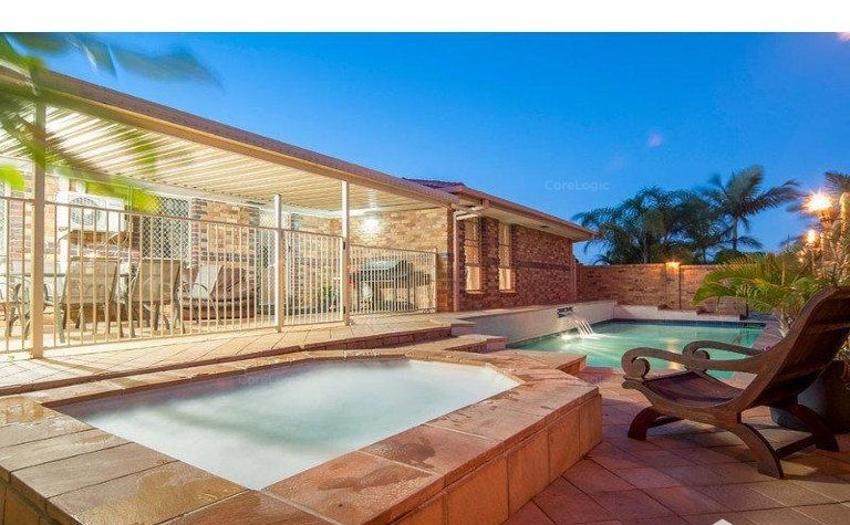 2 Putter Place, Arundel, QLD 4214