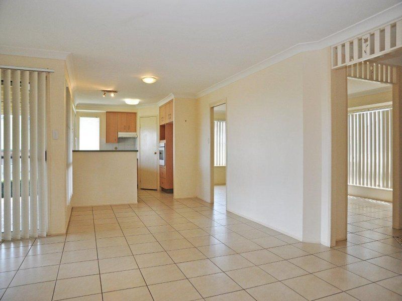 9 La Vista Court, Middle Ridge, QLD 4350