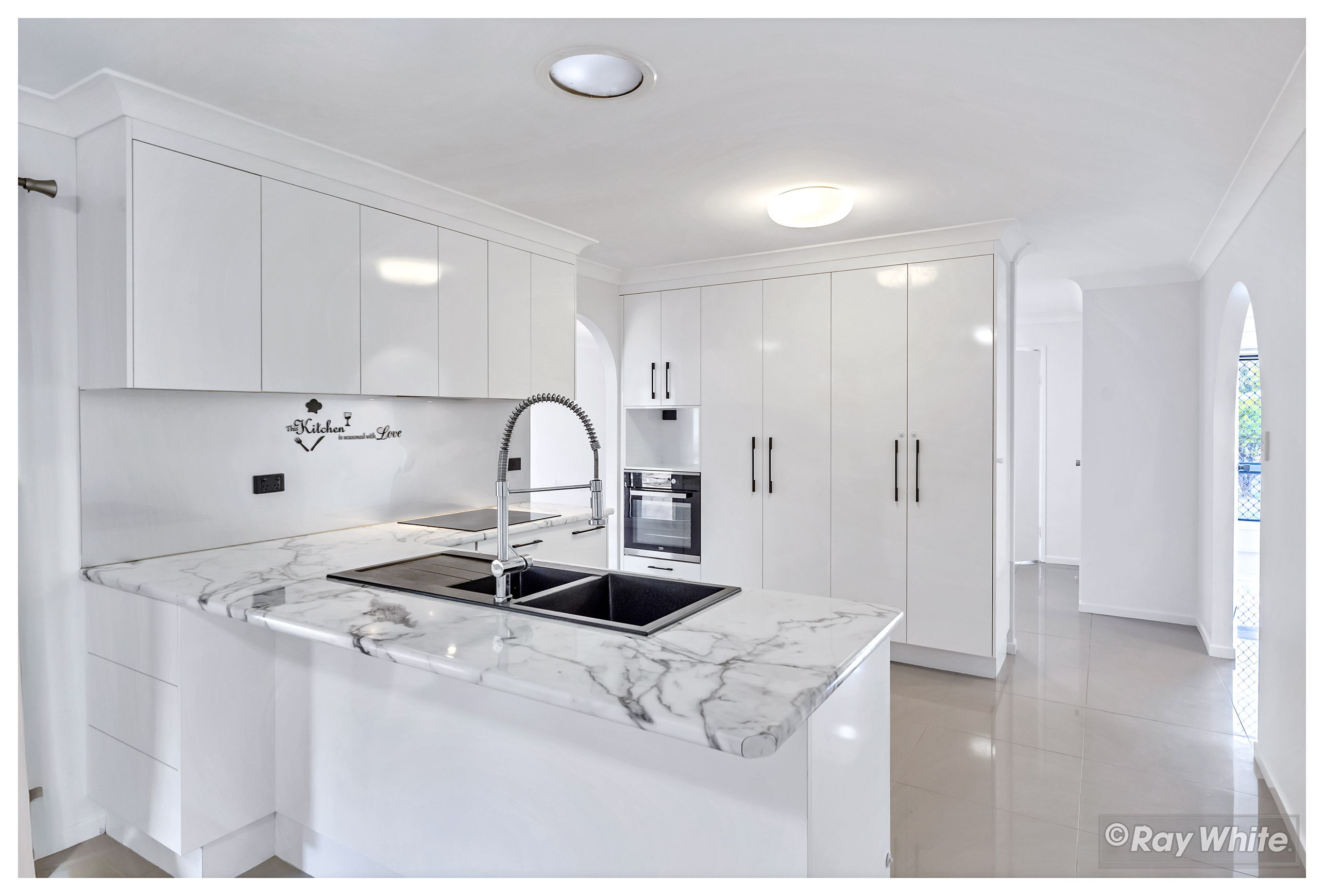 11 Hoffmann Street, Norman Gardens, QLD 4701