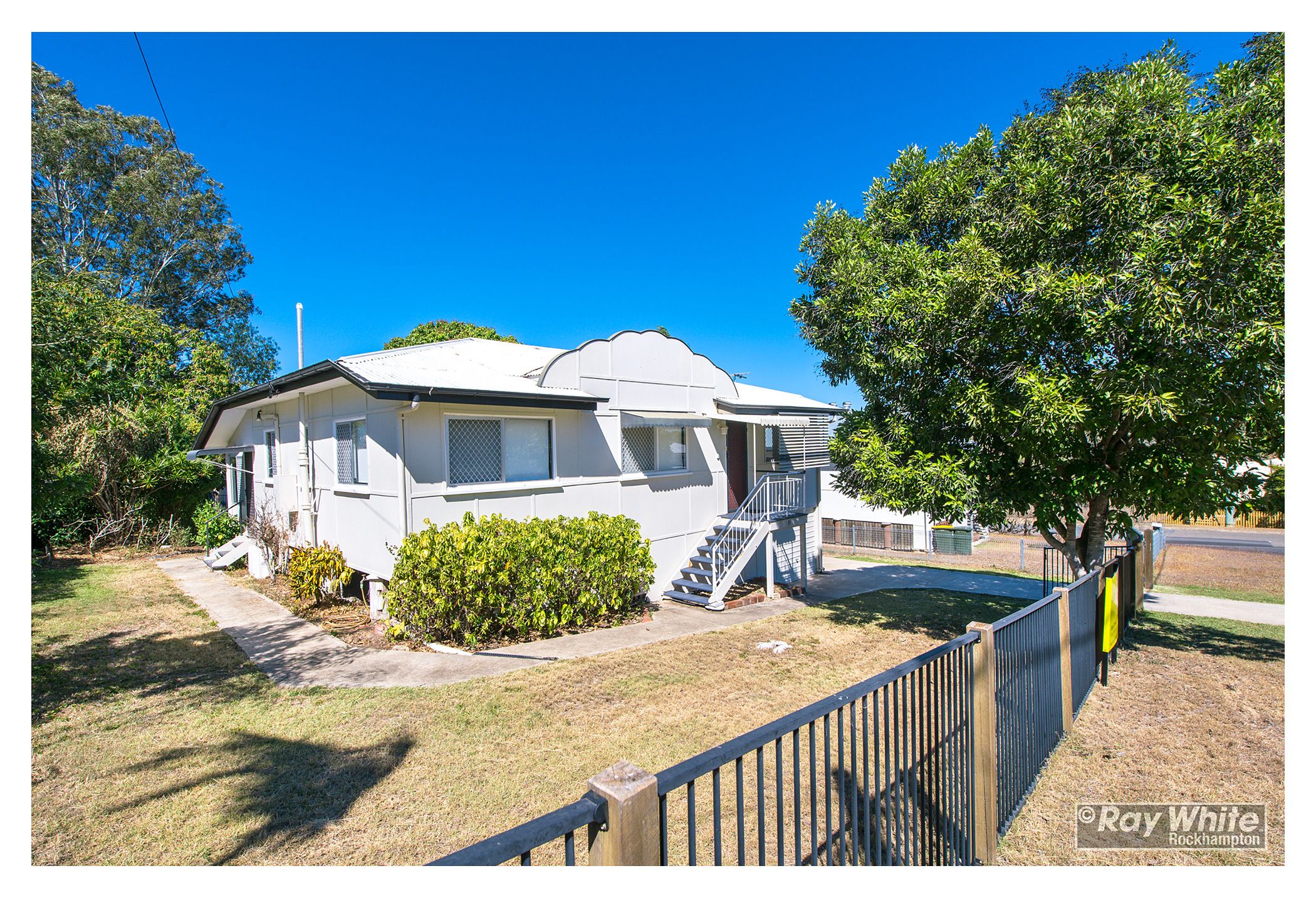 15 Cairns Street, The Range QLD 4700