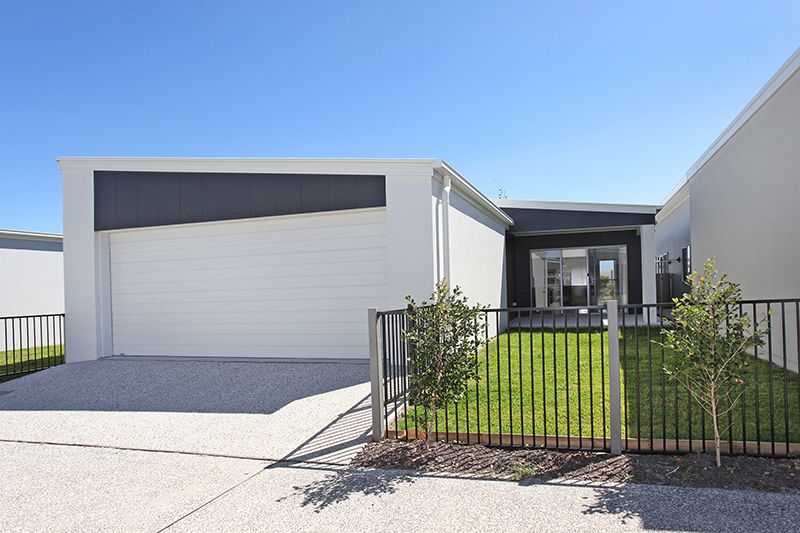 39 Maclamond Drive, Pelican Waters, QLD 4551
