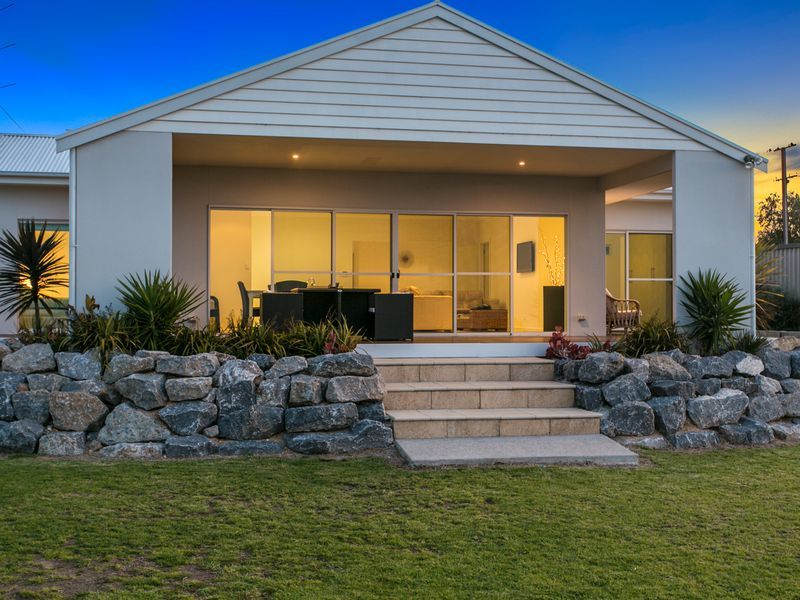 79 Esplanade, Point Turton, SA 5575