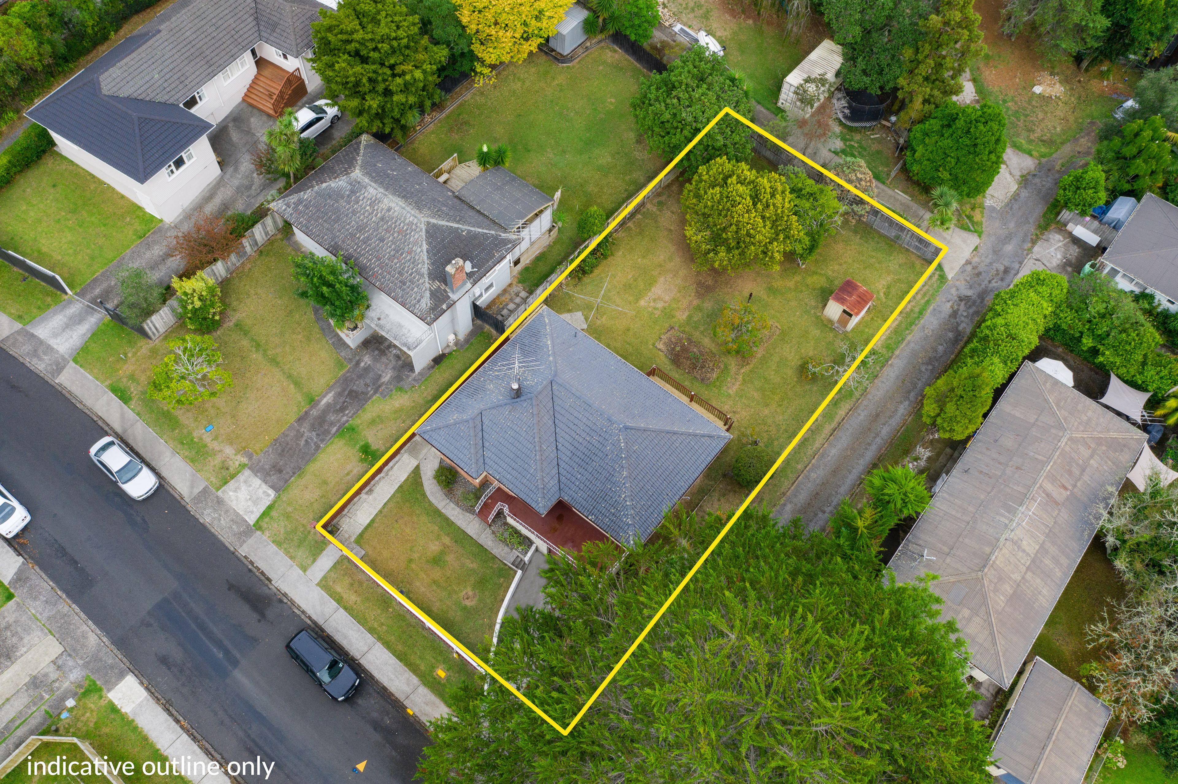 12 Paragon Avenue, Beach Haven, North Shore City