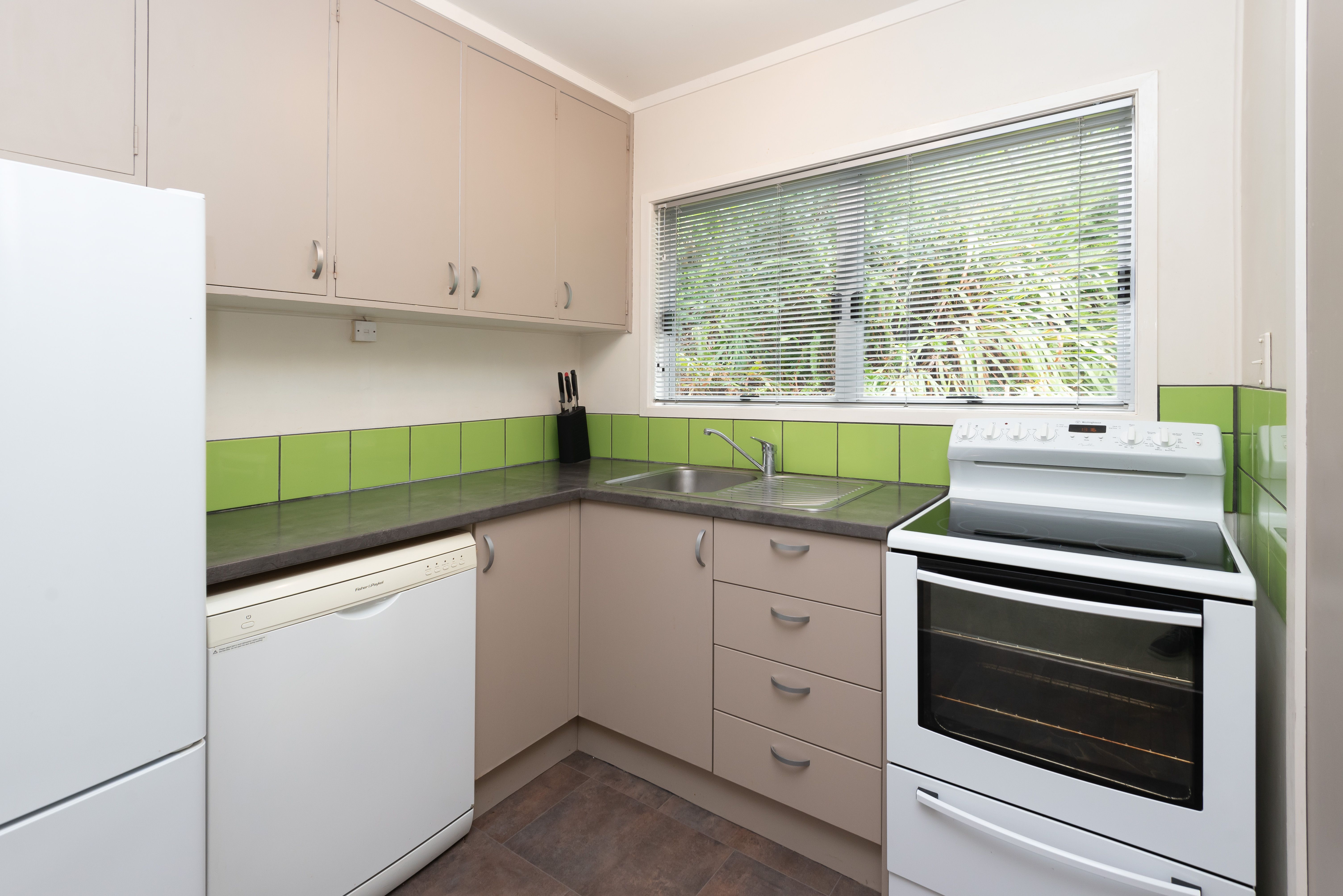 2/16 Kayeleen Place, Howick, Manukau City
