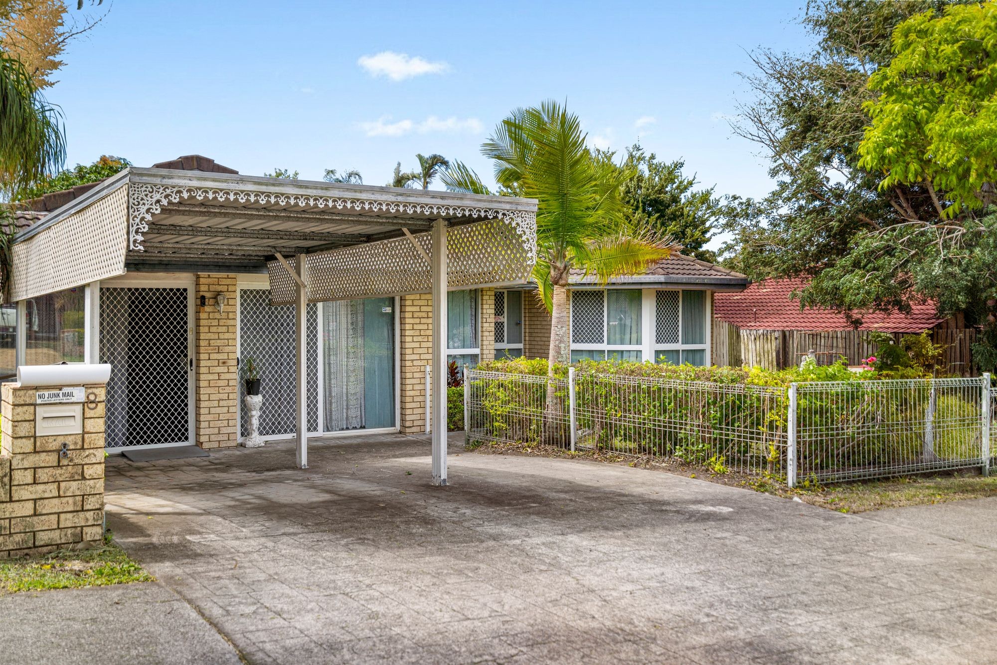 8 Rossmore Street, Heritage Park, QLD 4118