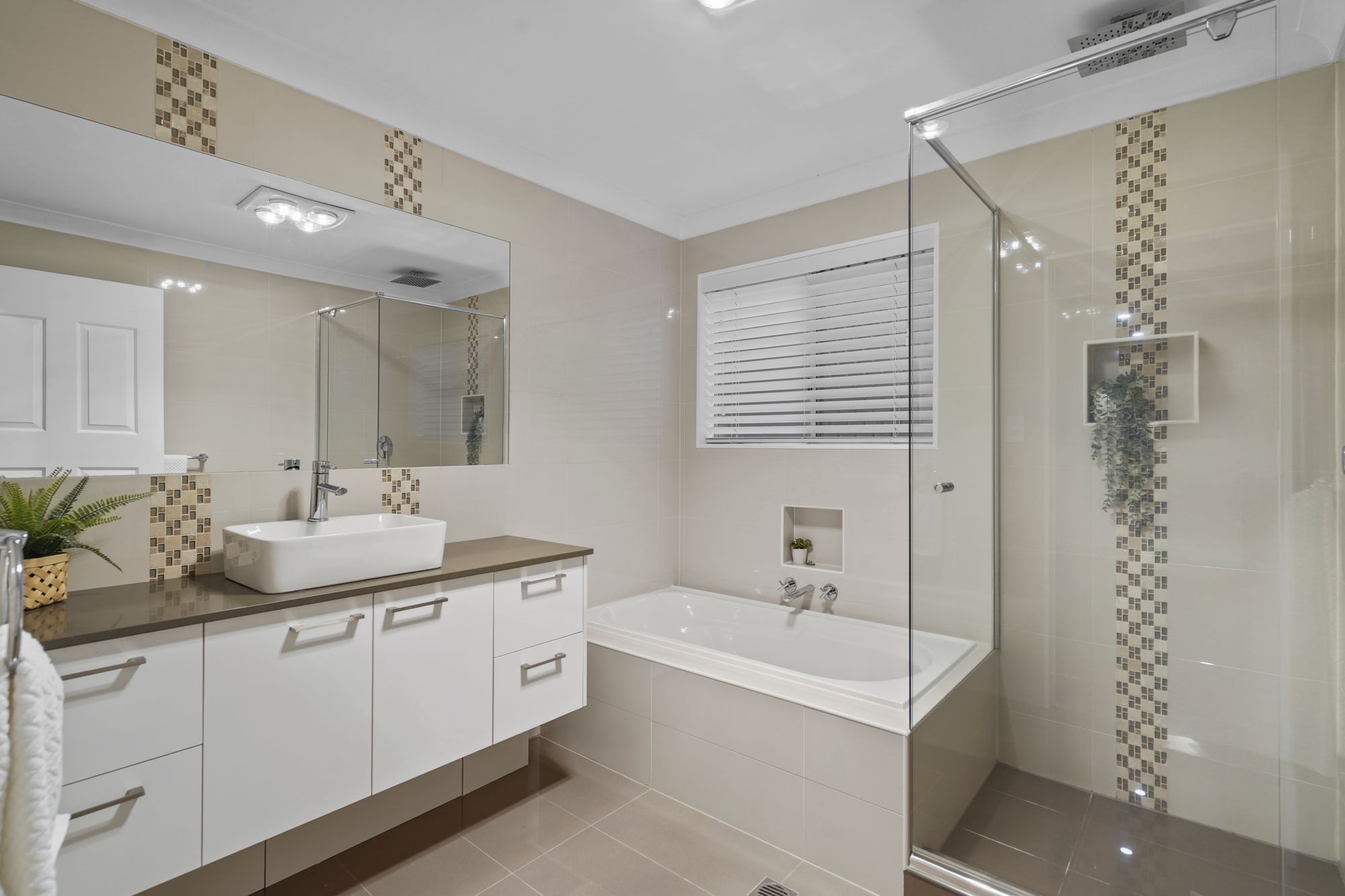 7 Regal Court — photo 14 of 30