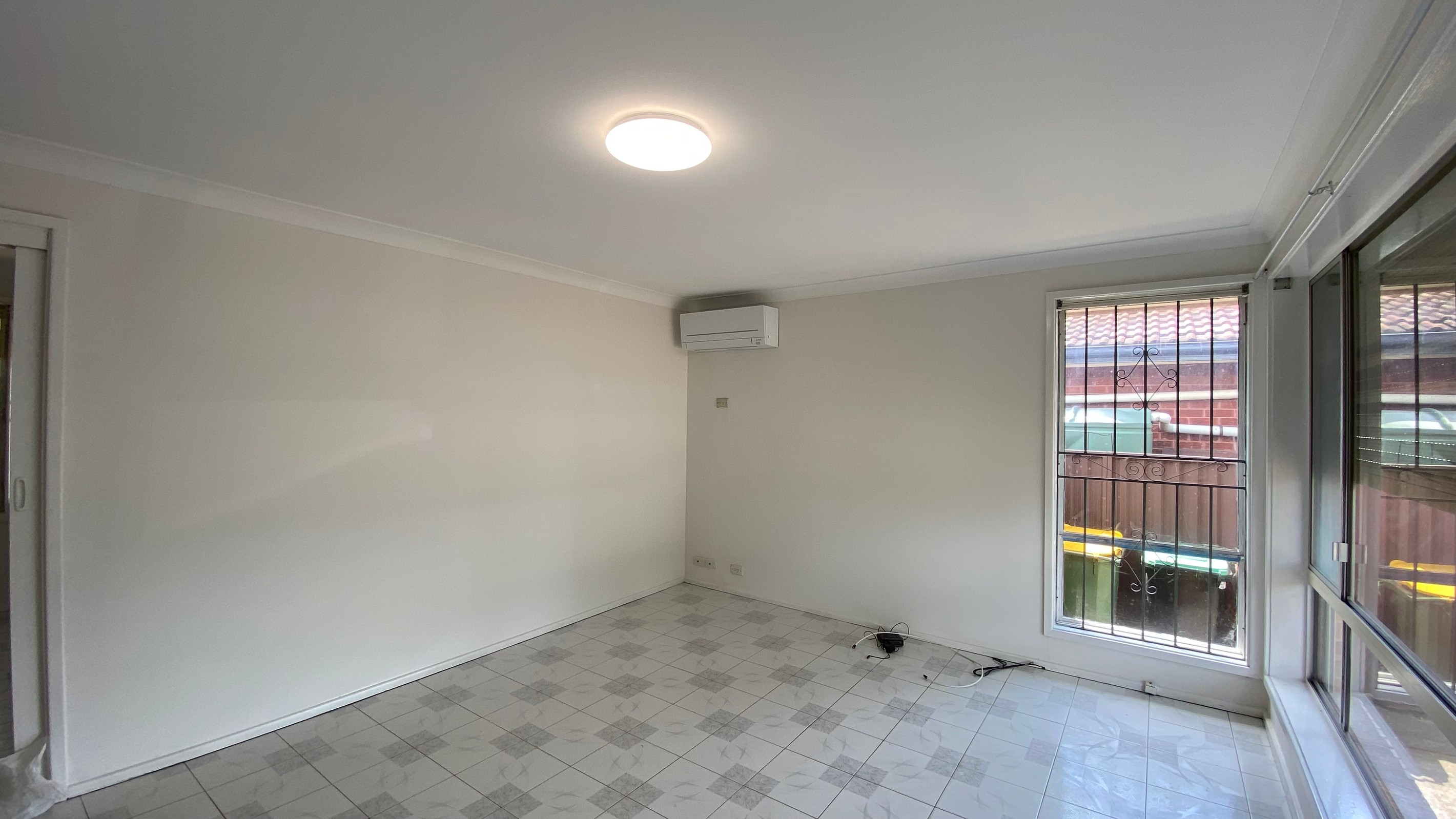 21 Melbourne Road, St Johns Park, NSW 2176