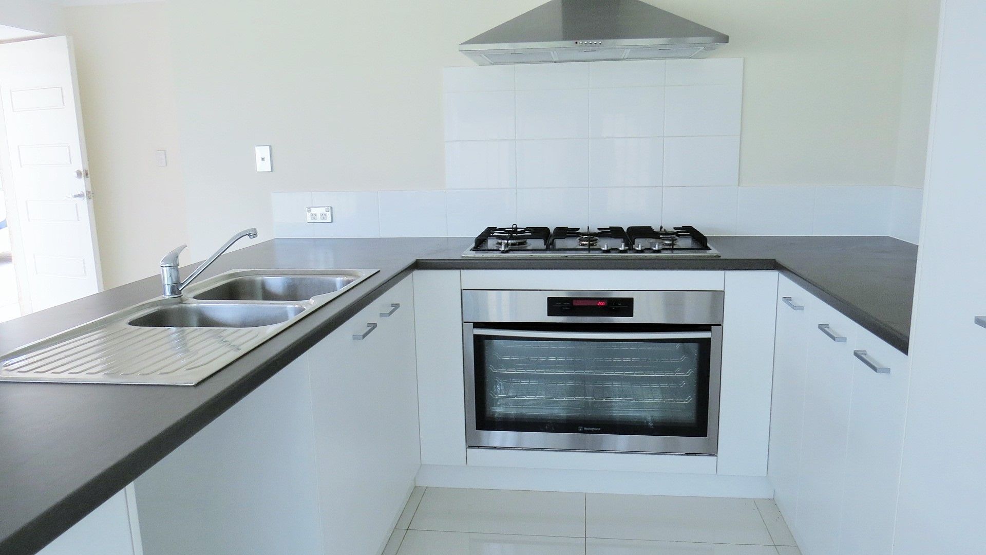 4/6 Dale Street, Mount Nasura, WA 6112