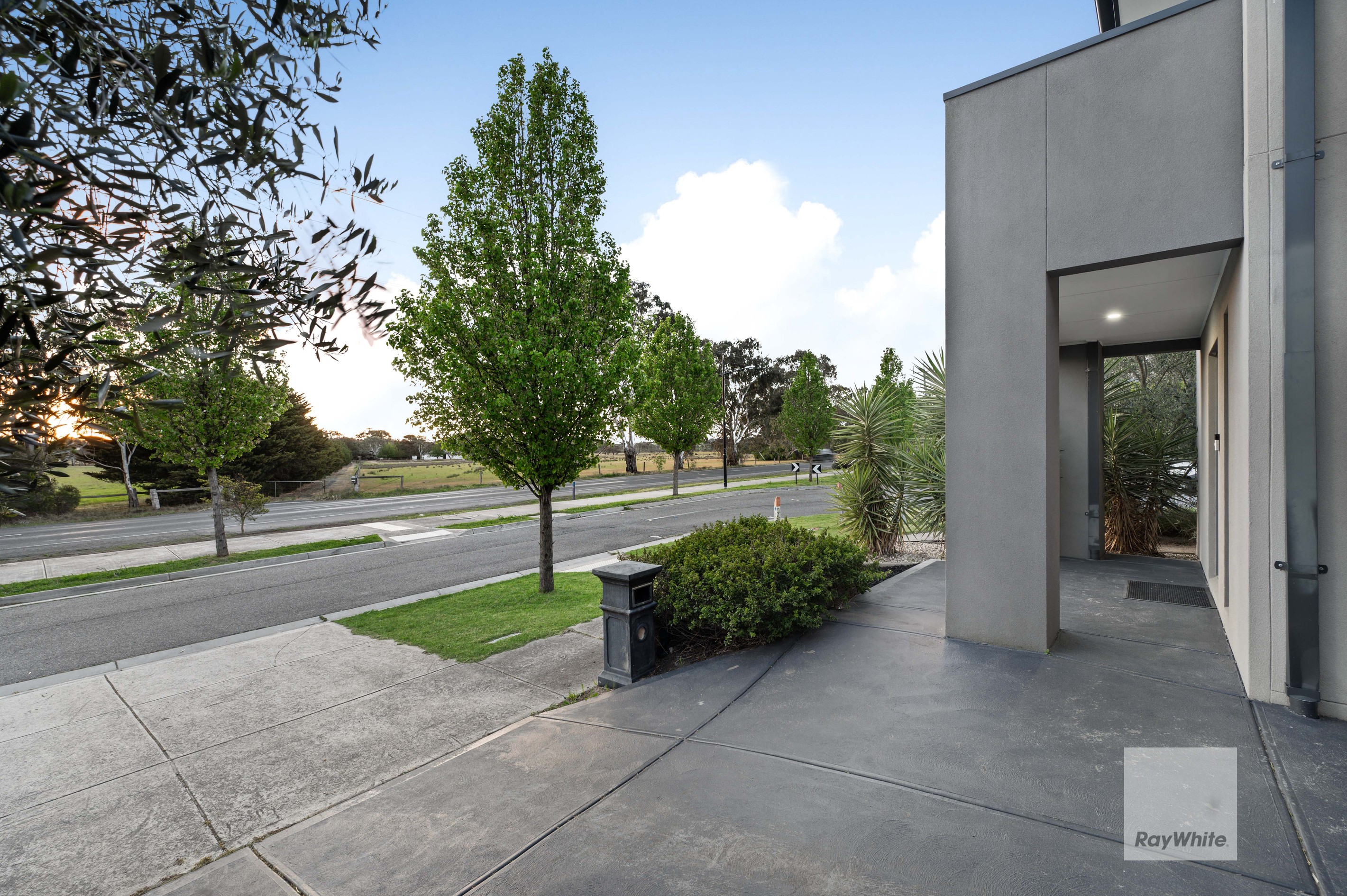 74 Frontier Avenue, Greenvale, VIC 3059