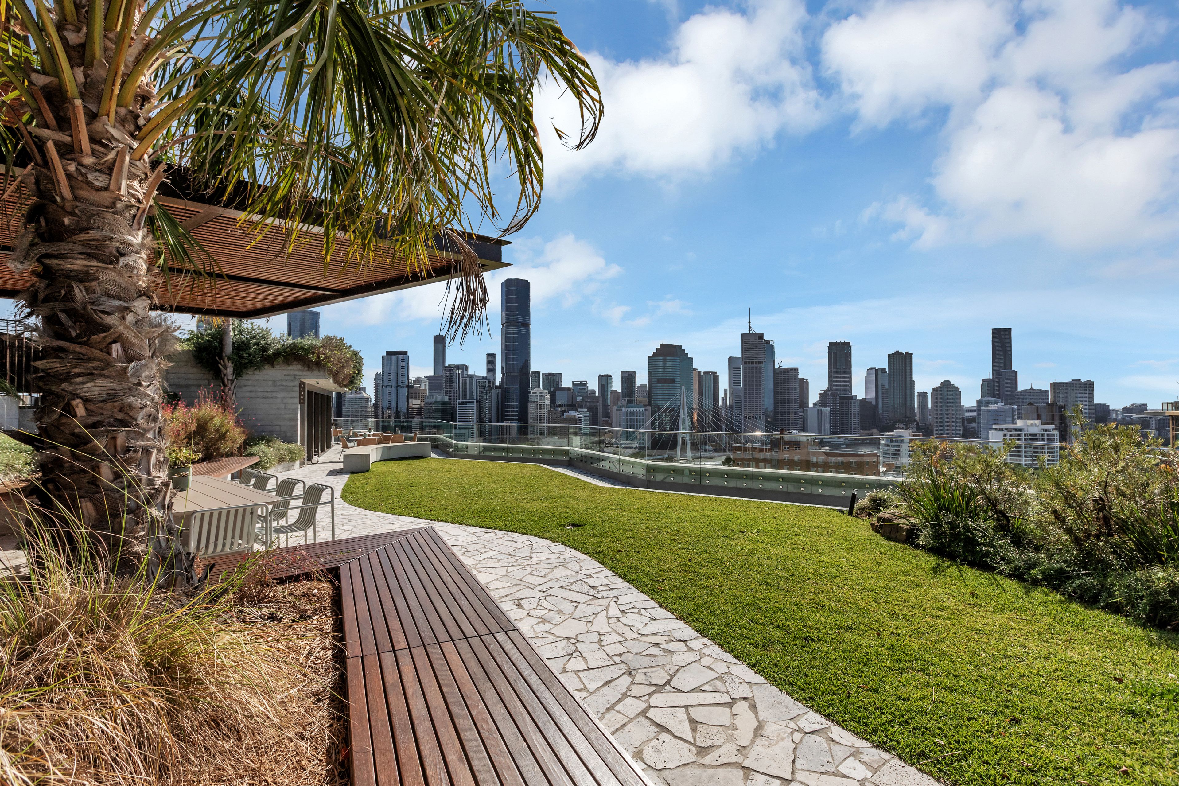 203/470 Main Street, Kangaroo Point, QLD 4169