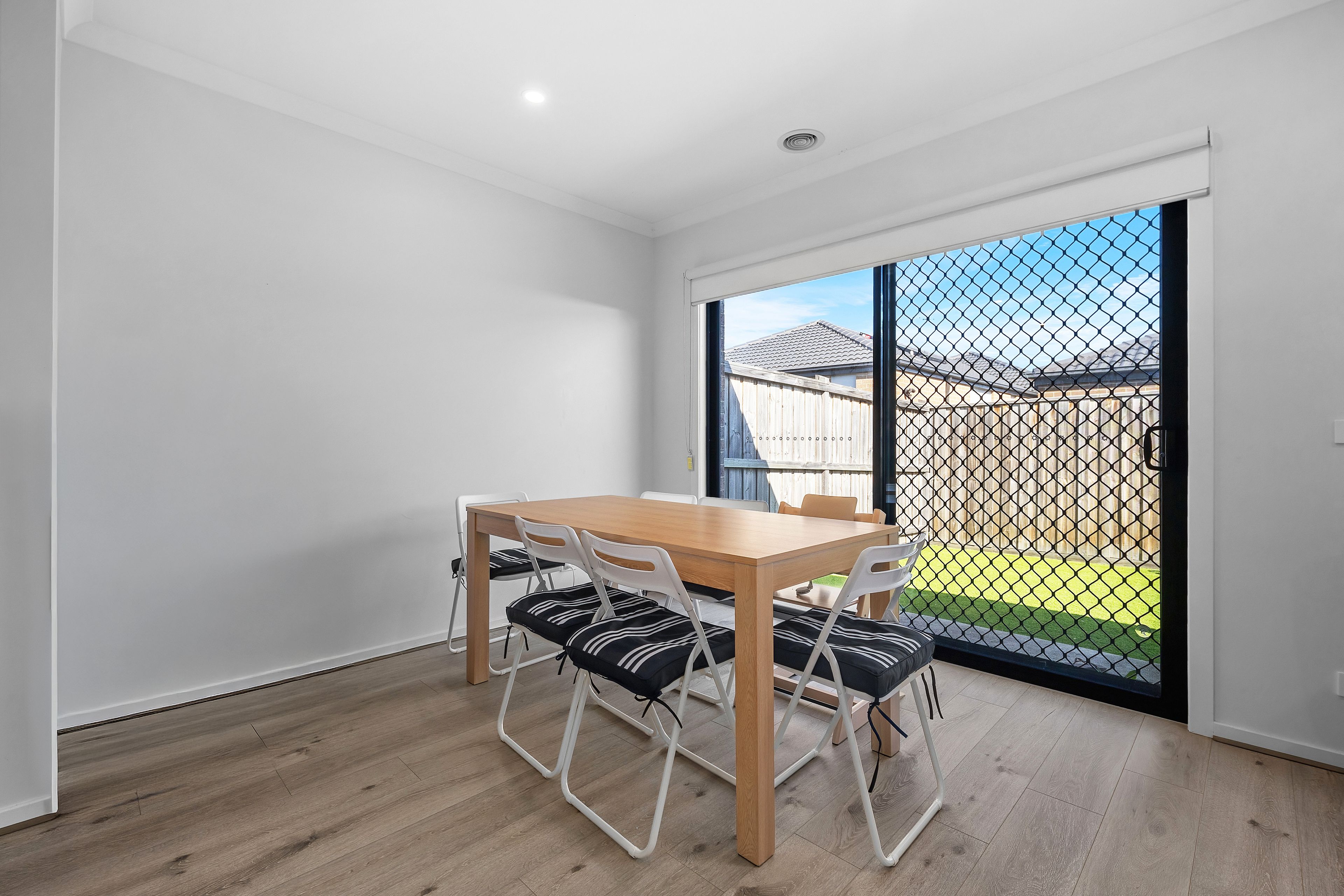 16 Daisy Drive — photo 7 of 19