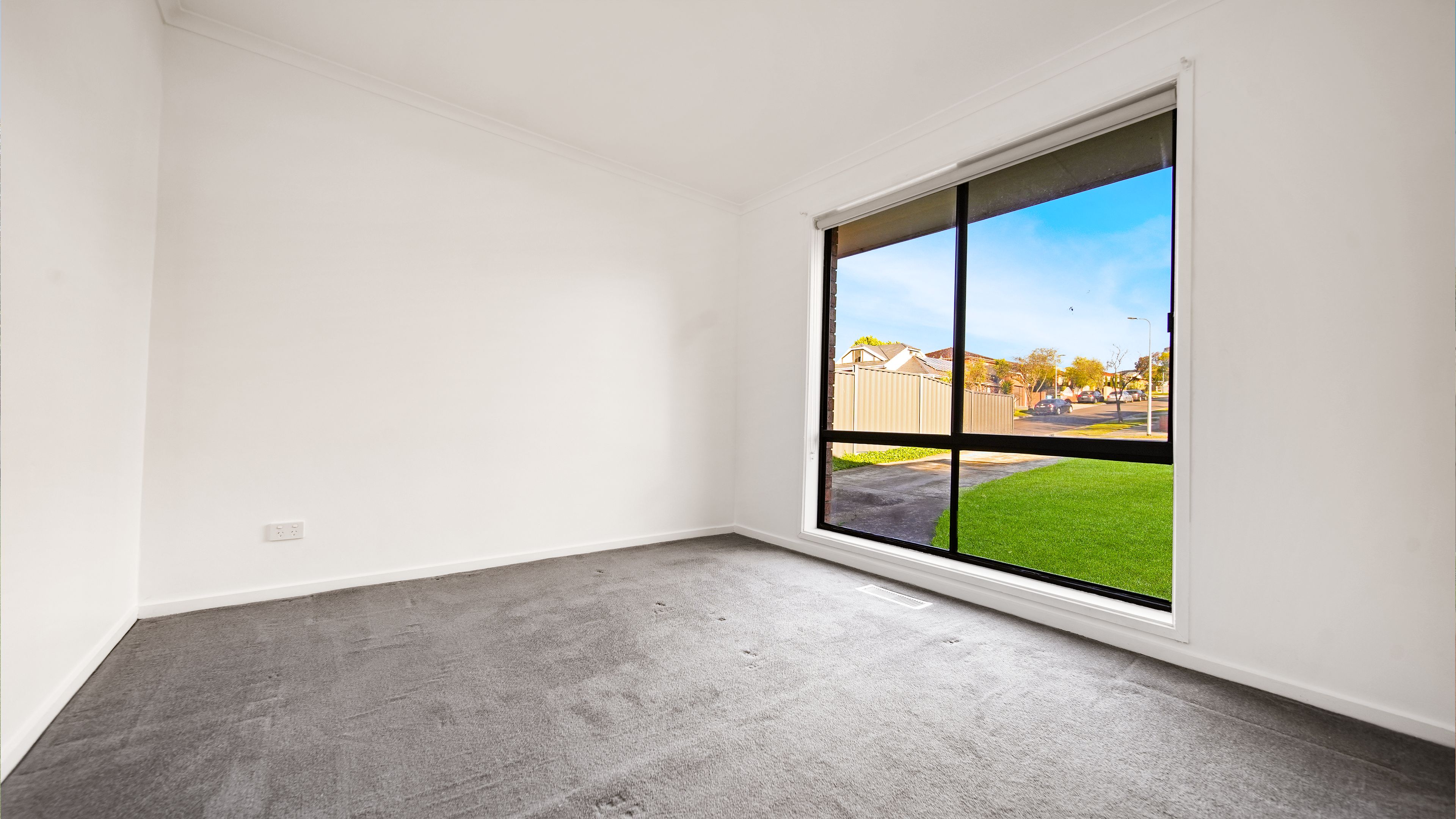 52 Kilberry Crescent — photo 6 of 10