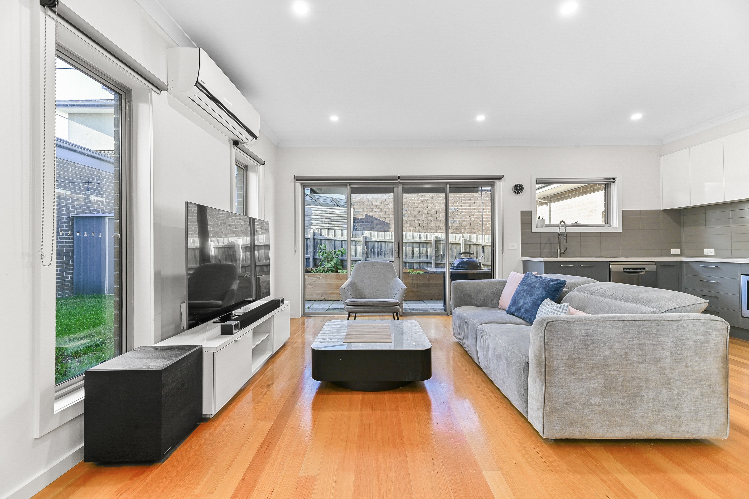 2/24 Curran Street, Oakleigh East, VIC 3166