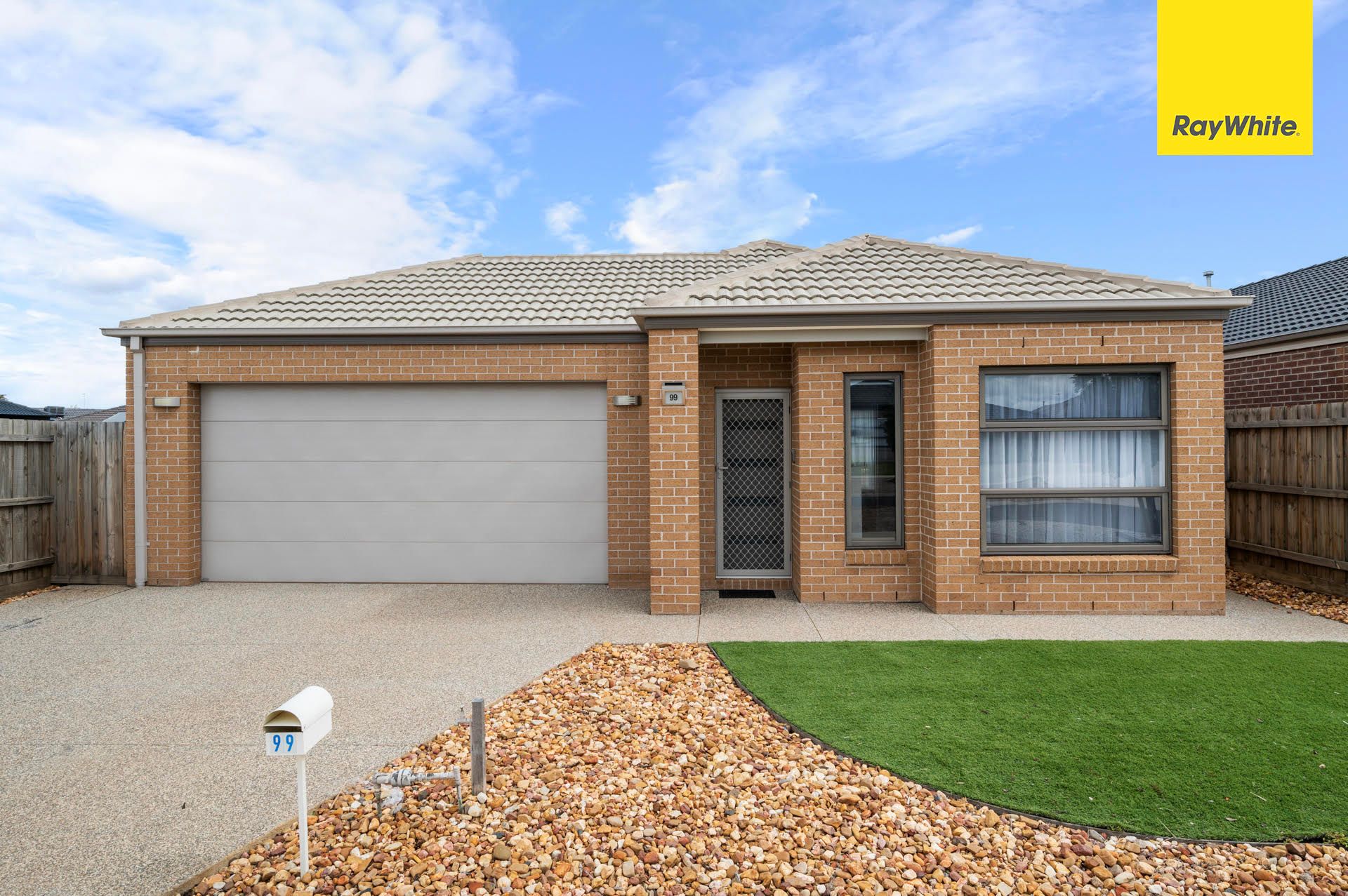 99 Claret Ash Boulevard, HARKNESS VIC 3337