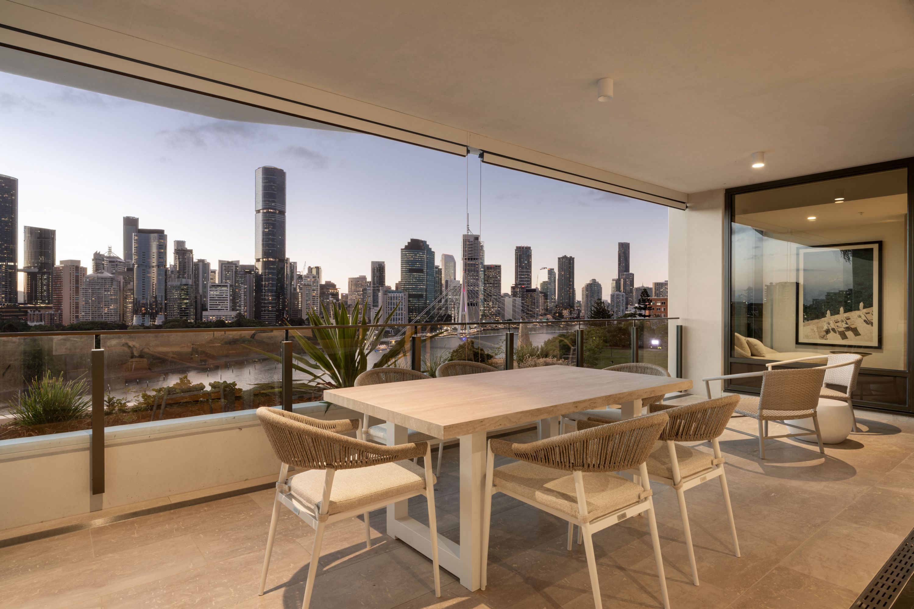 2701/8 River Terrace, Kangaroo Point, QLD 4169