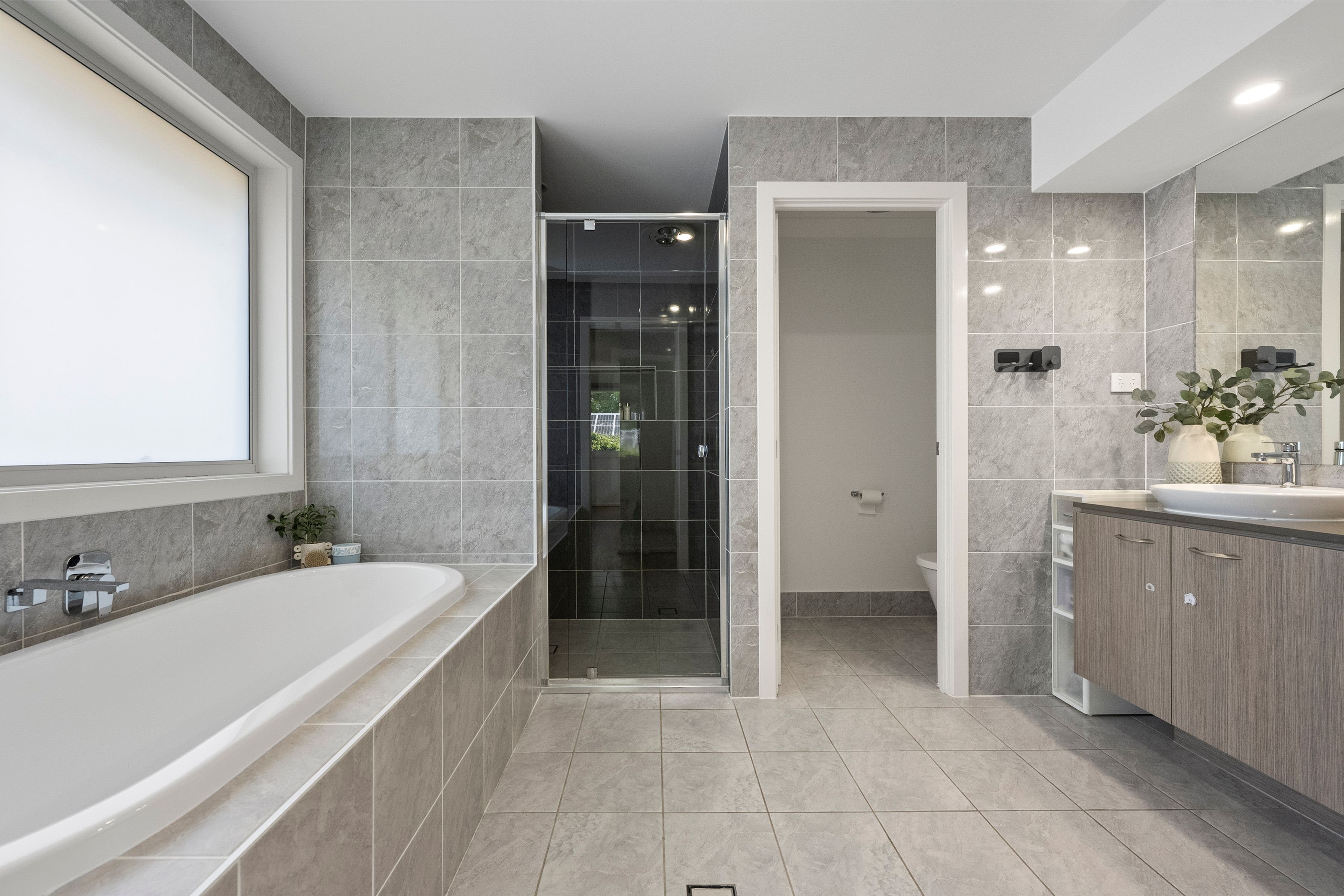 8 Balmoral Street — photo 11 of 12