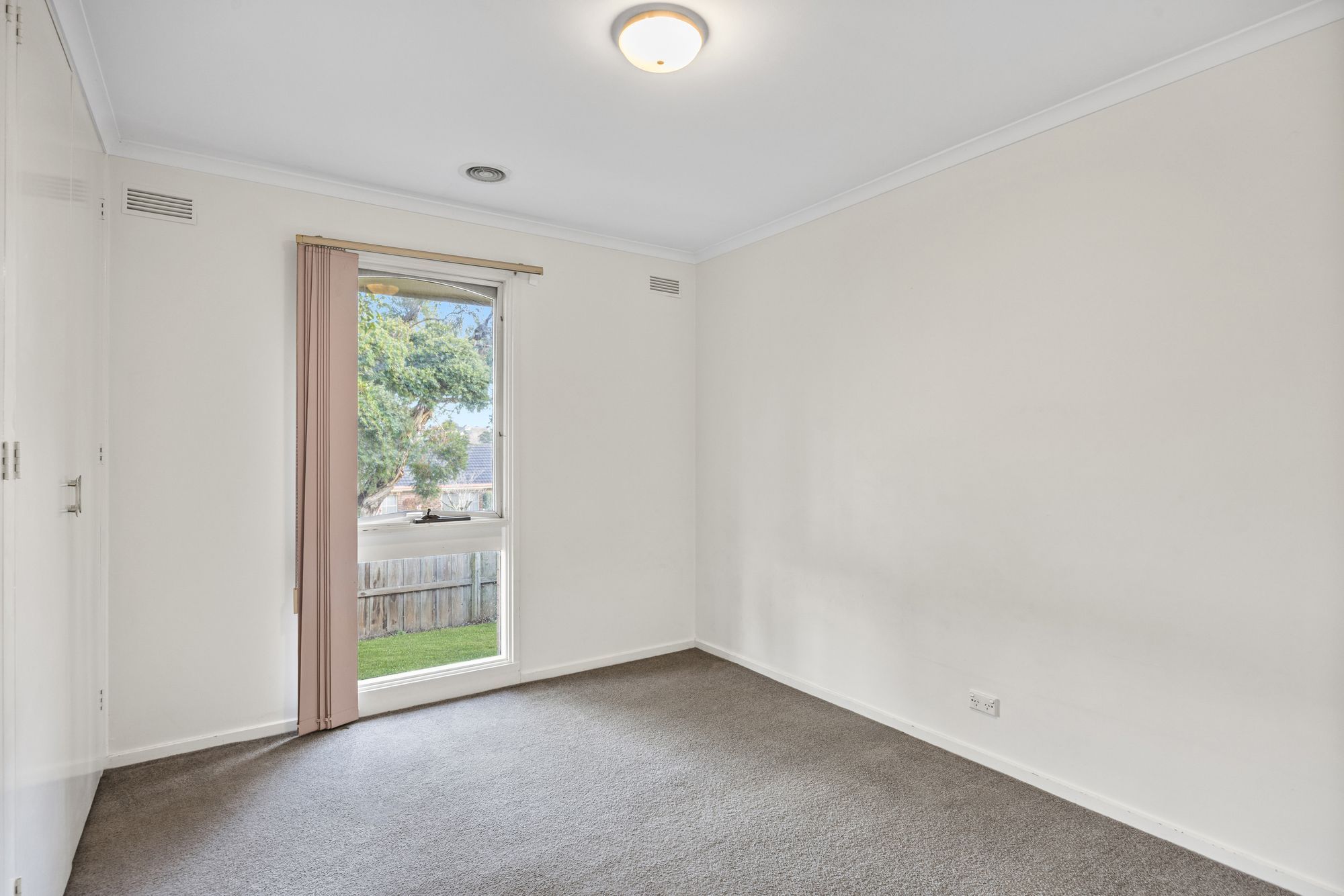 140 Albert Road — photo 12 of 17