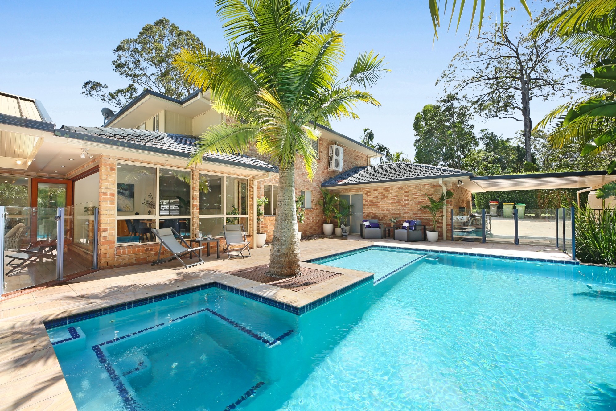 122-124 Gardenia Drive, Bonogin, QLD 4213