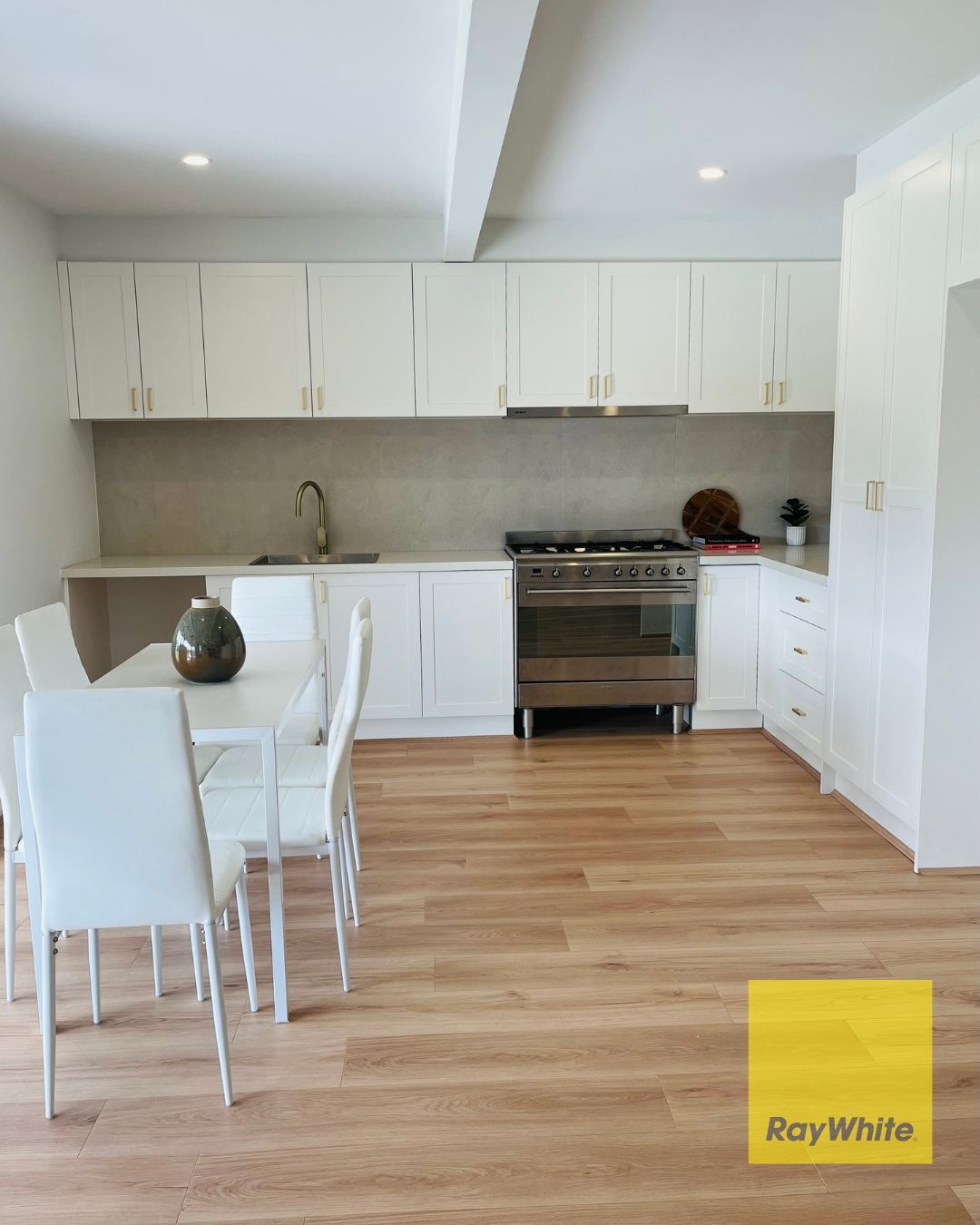 28 Laming Road — photo 12 of 20