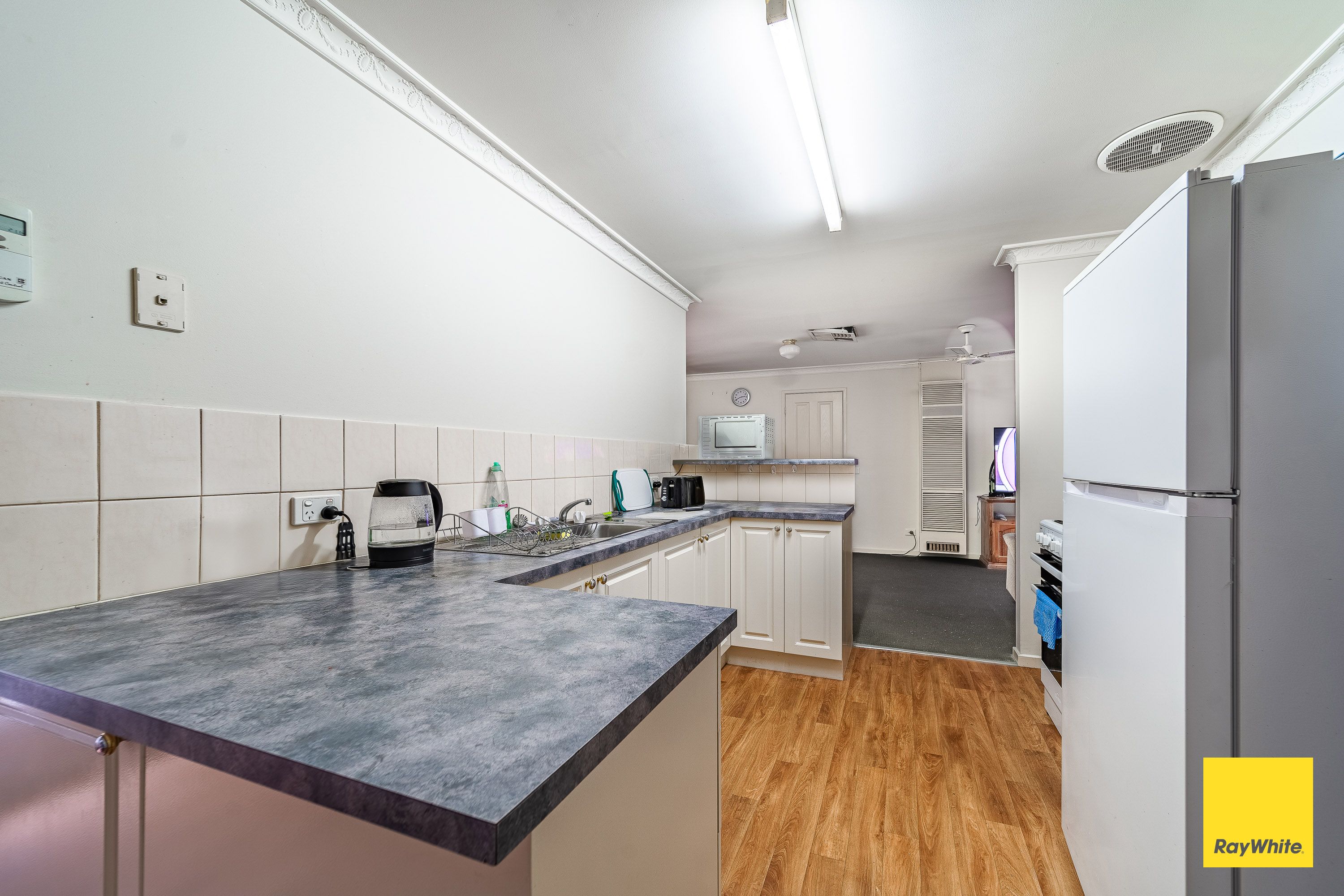 2/12 Truscott Street, California Gully, VIC 3556