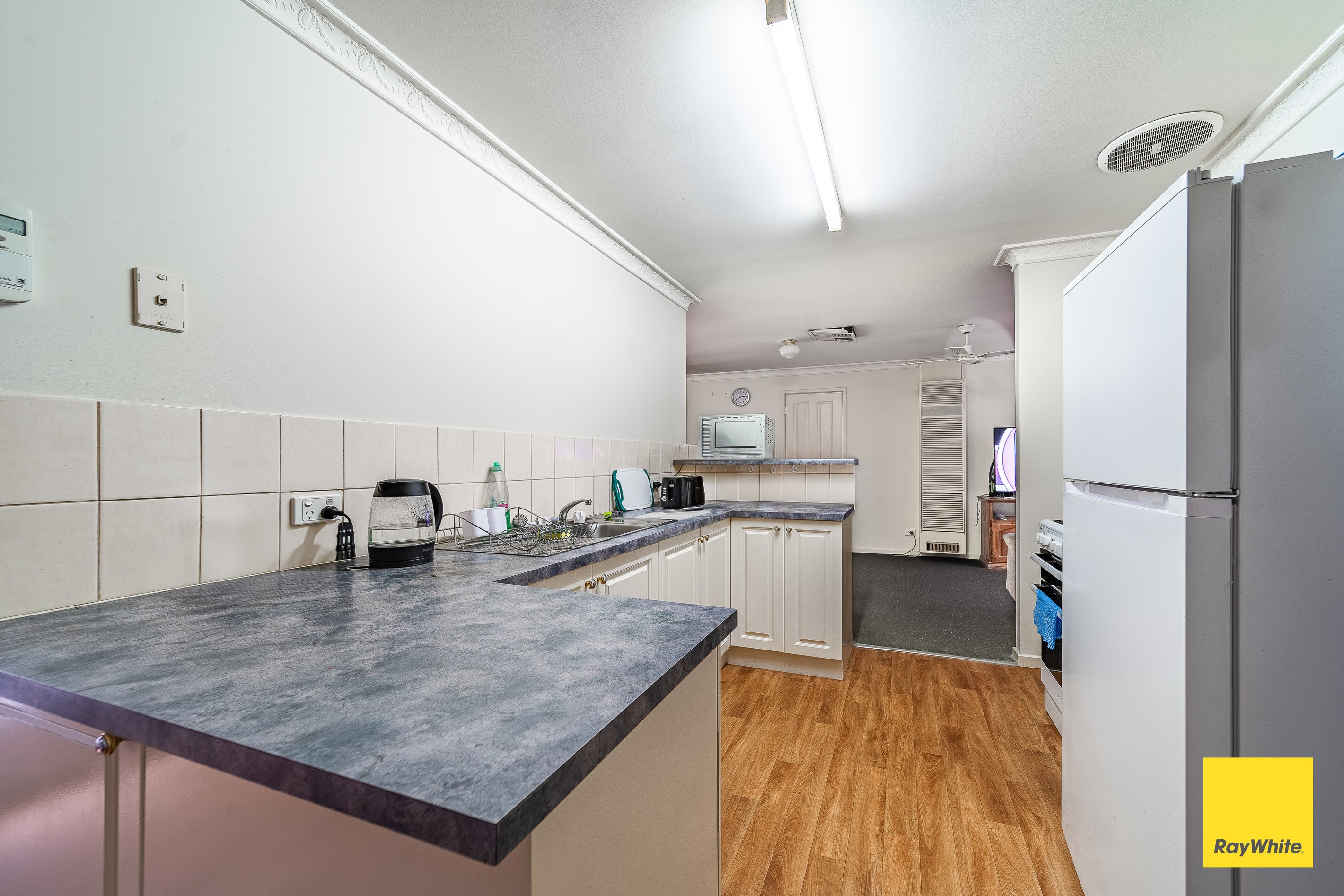 2/12 Truscott Street, California Gully, VIC 3556