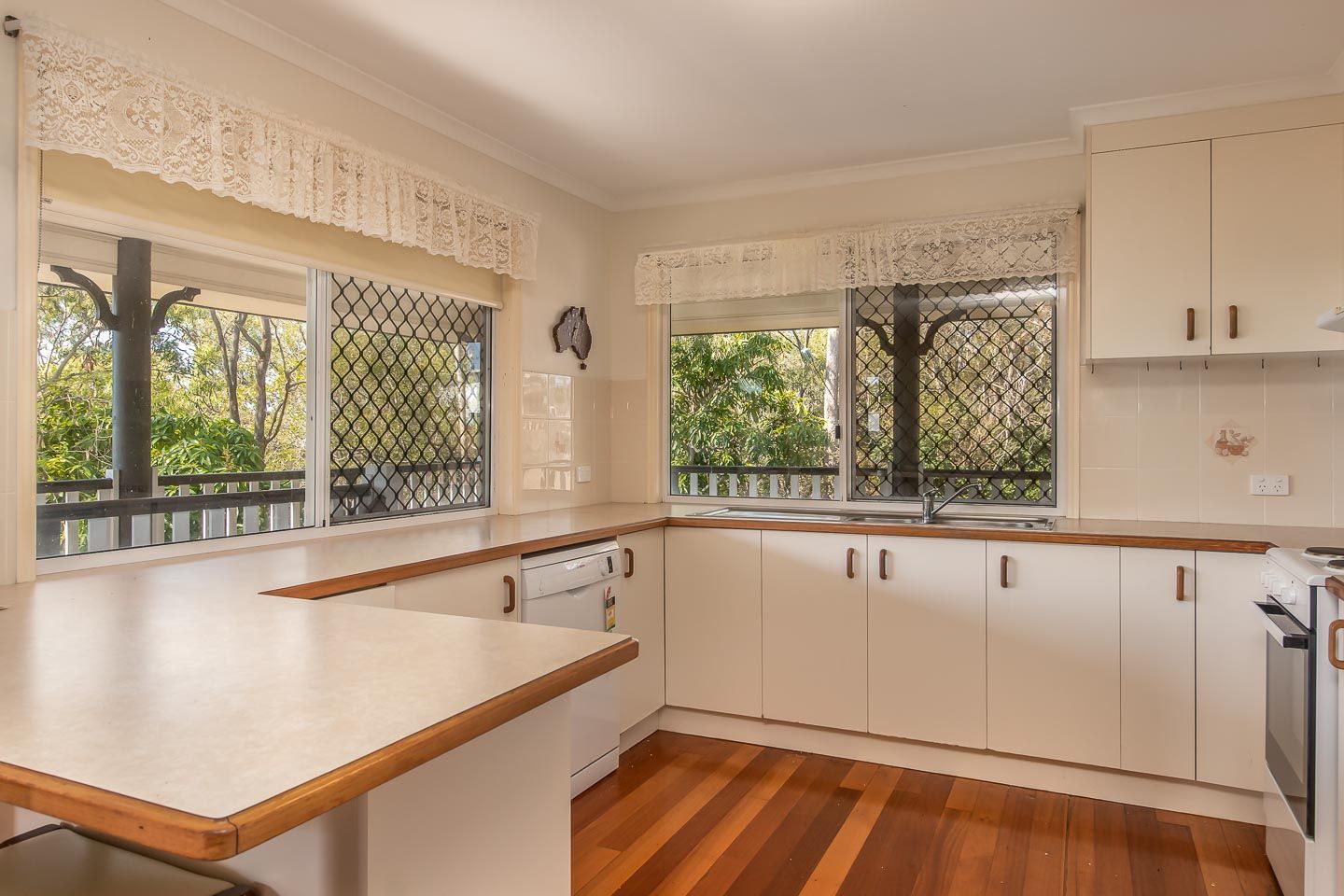 20 Mant Street, Point Vernon, QLD 4655