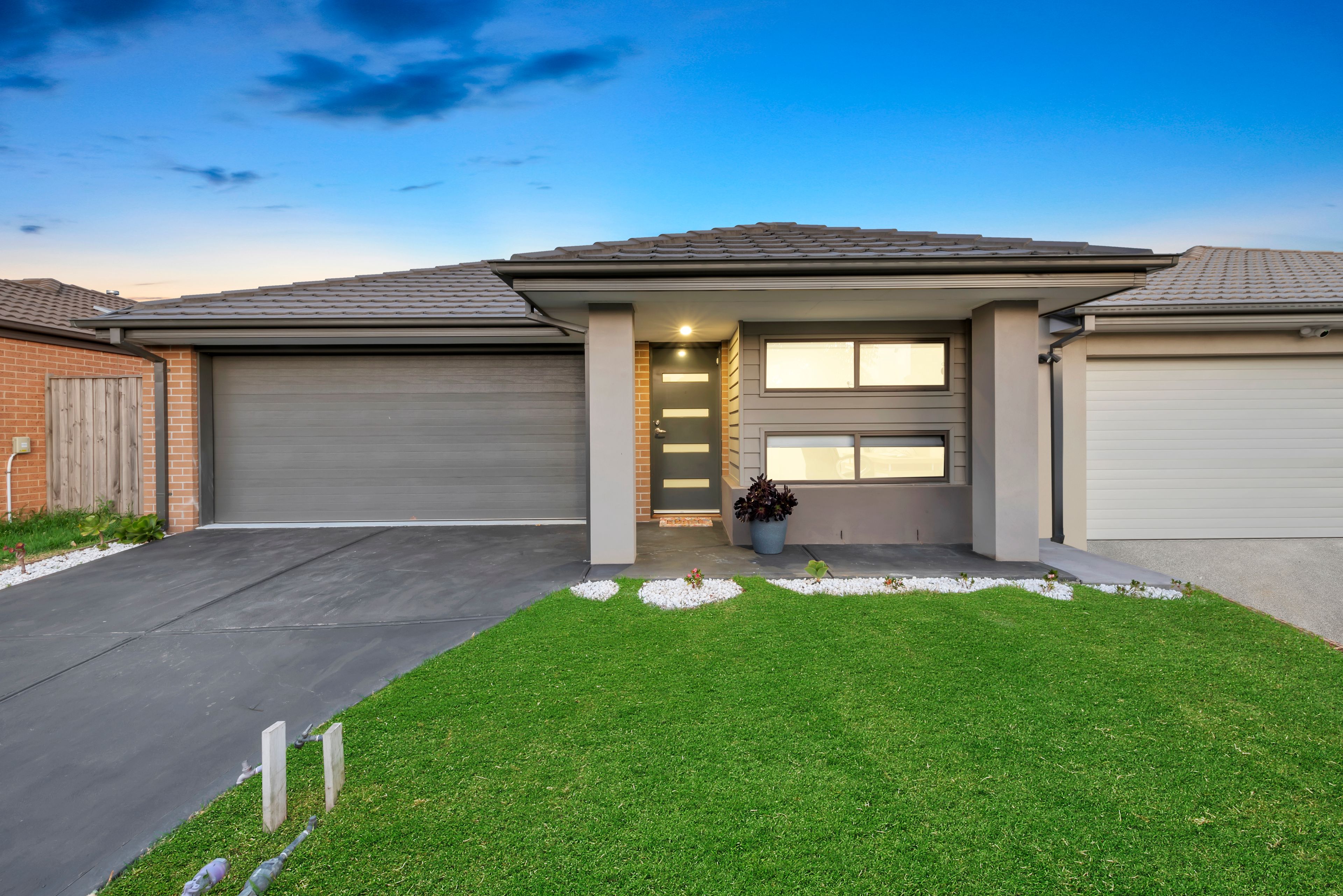 17 Melville Road, Officer VIC 3809
