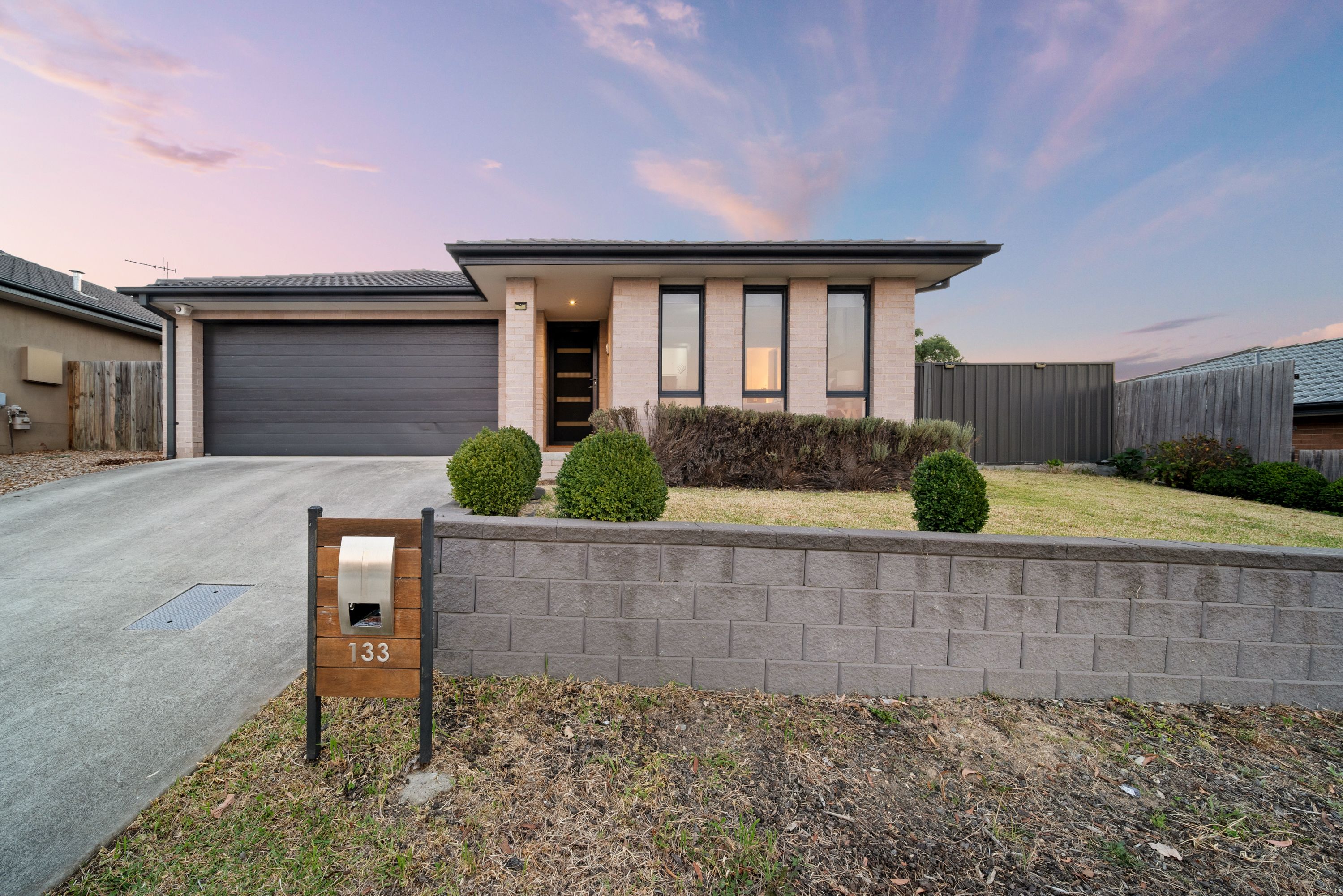 133 Macfarlane Burnet Avenue, Macgregor, ACT 2615