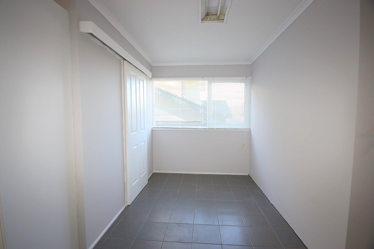 11 Poplar Crescent, Bradbury, NSW 2560
