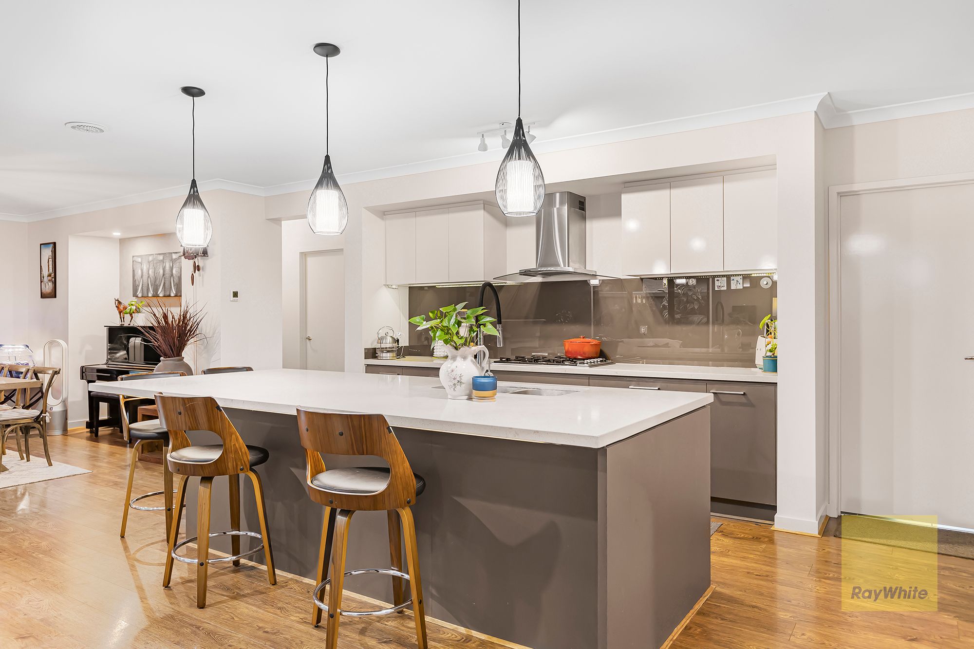 39 Montmarte Boulevard, Burnside, VIC 3023