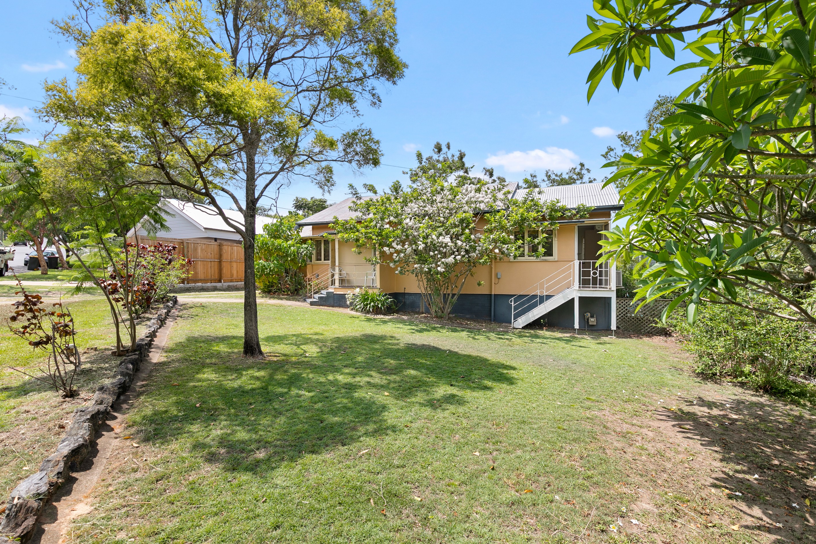 1/7 Navy Street, Holland Park West, QLD 4121