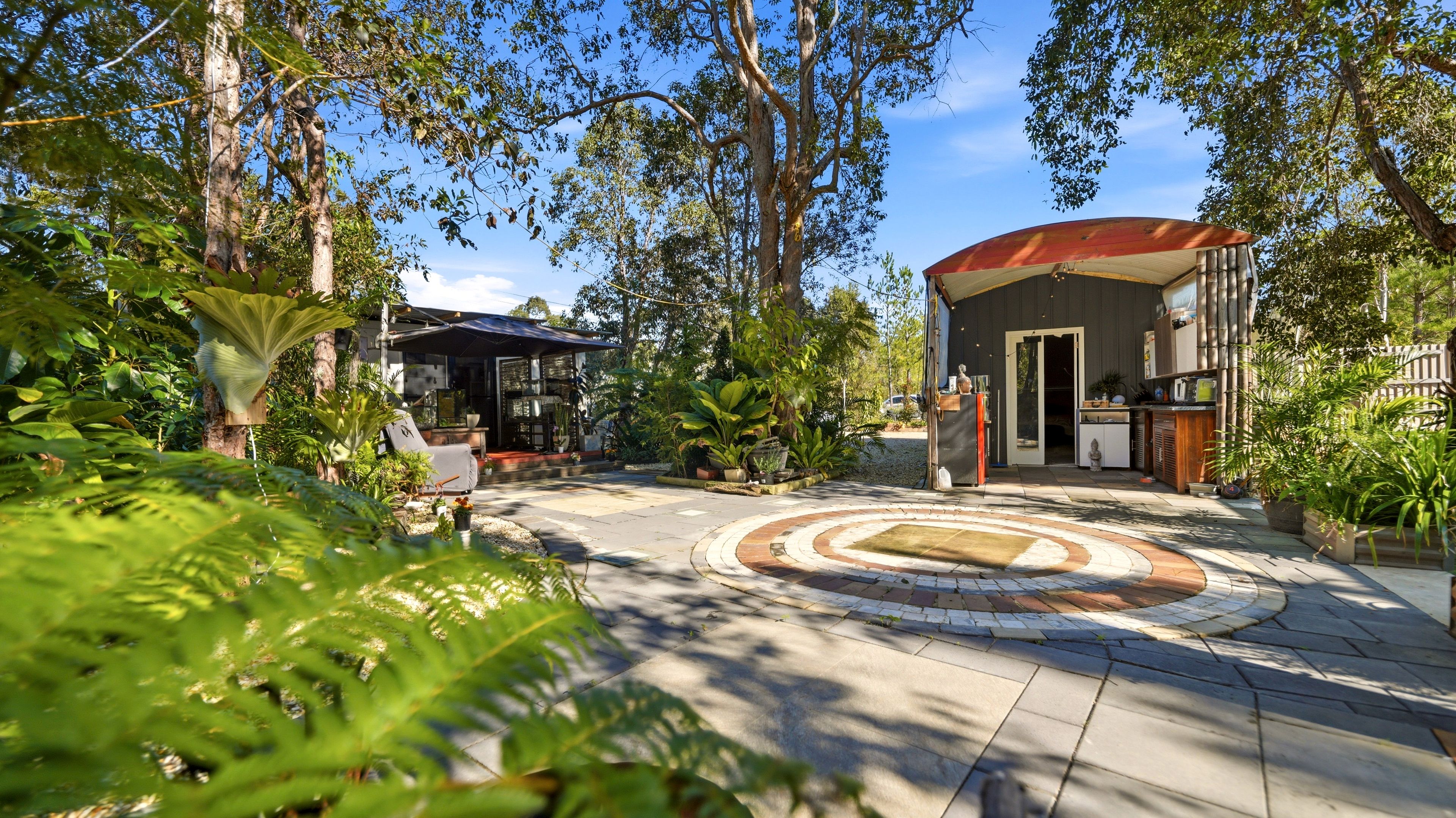 41 Clarence Street — photo 7 of 22
