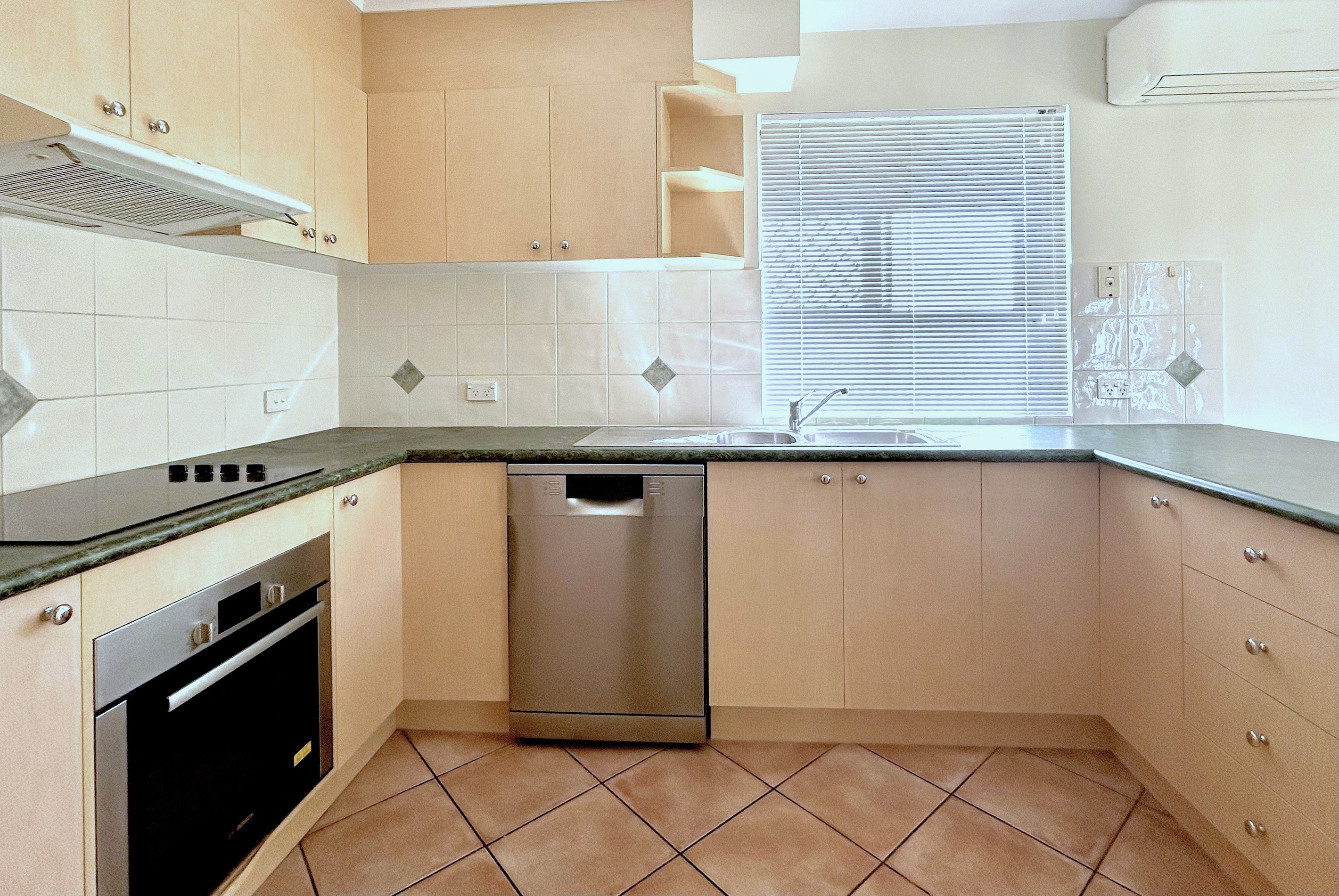 5/29 Crown Street, Holland Park West, QLD 4121