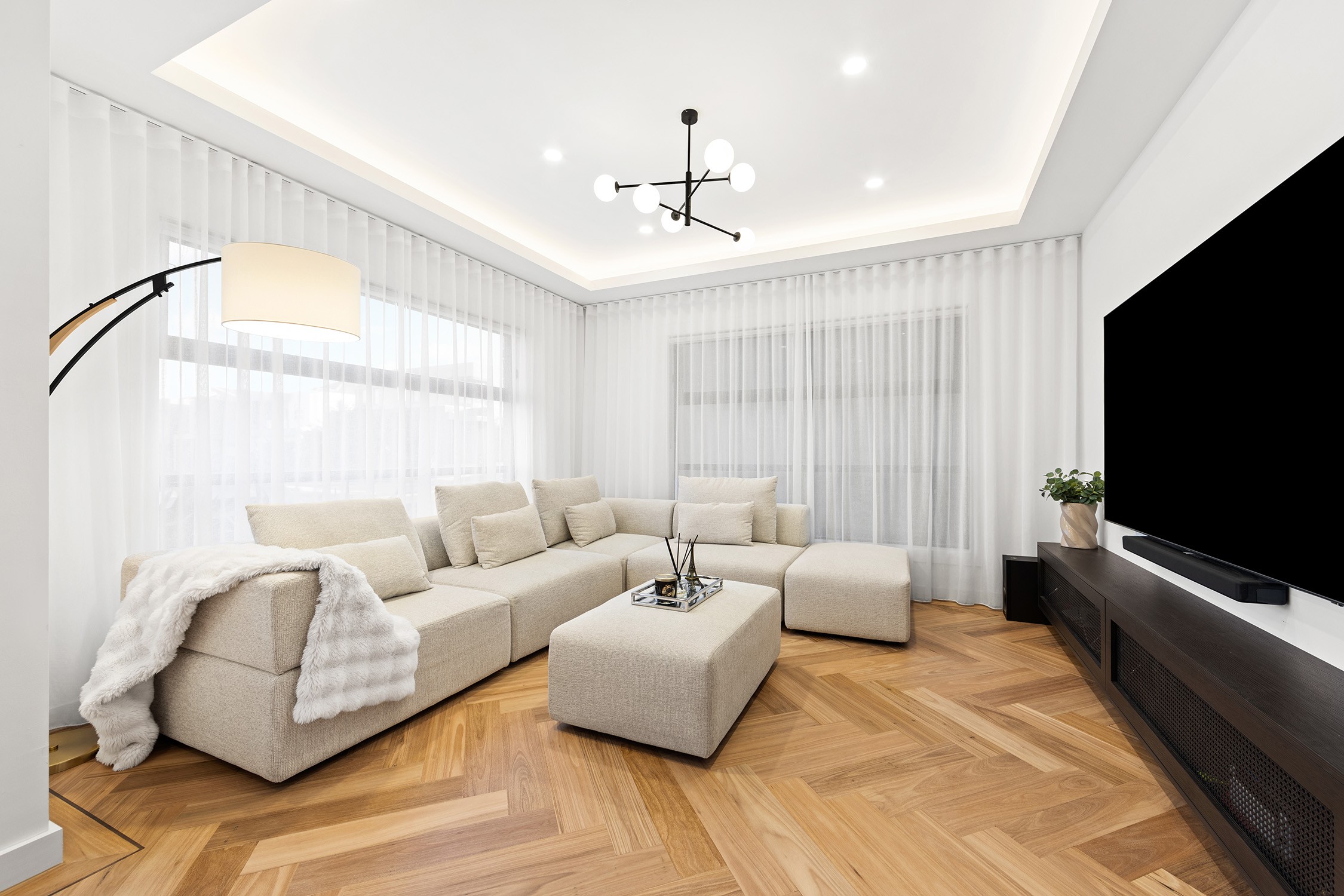 39 The Esplanade, Caroline Springs, VIC 3023