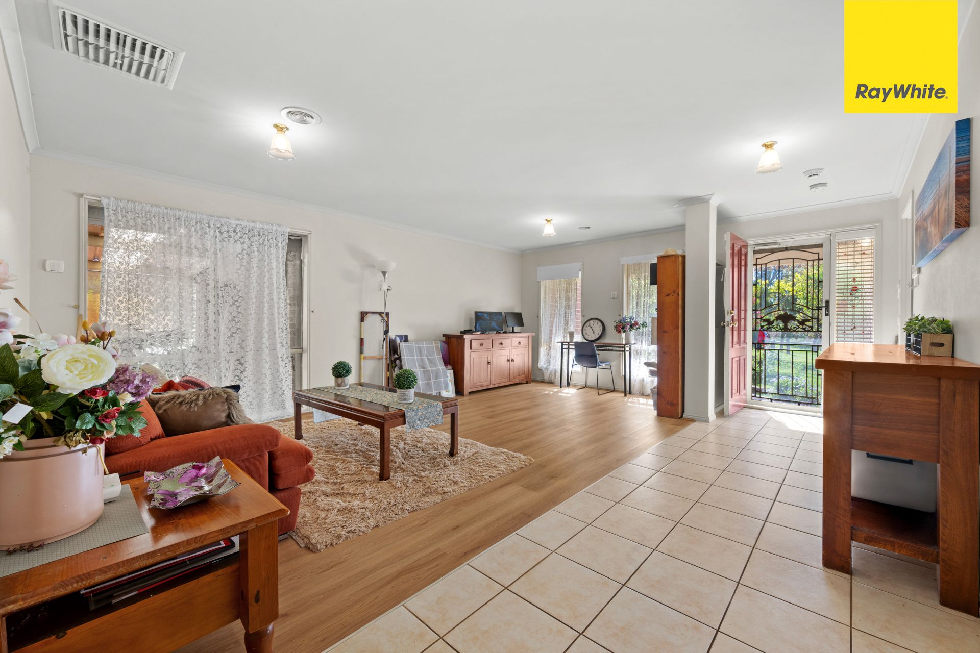 7 Hollydale Court — photo 6 of 21
