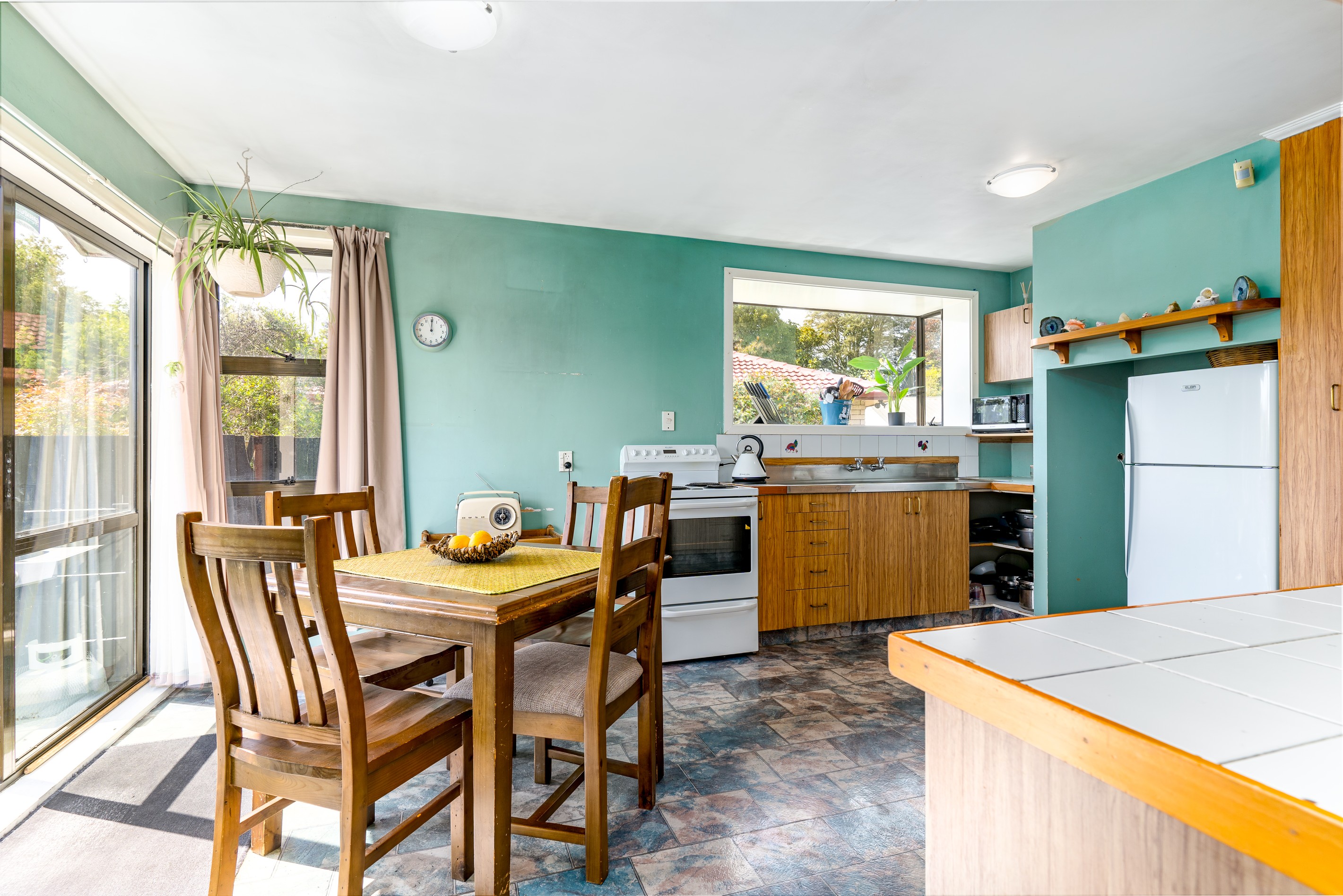 16 La Perouse Place, Northcote, Christchurch City