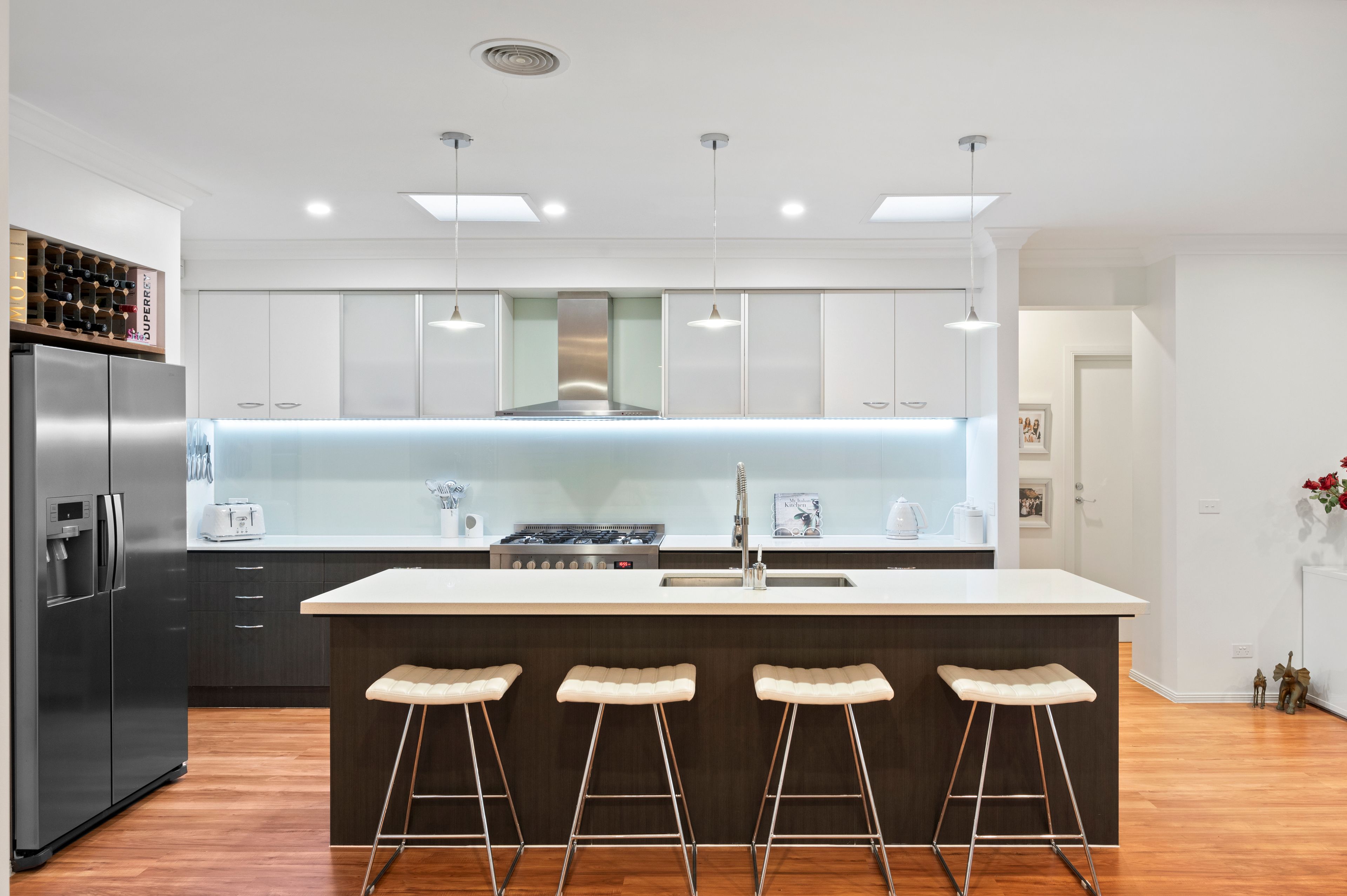 19 Kensley Circuit, Craigieburn, VIC 3064