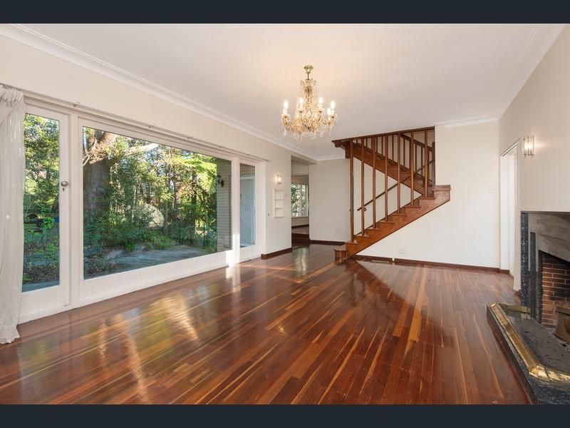 15 Livingstone Avenue, Pymble, NSW 2073
