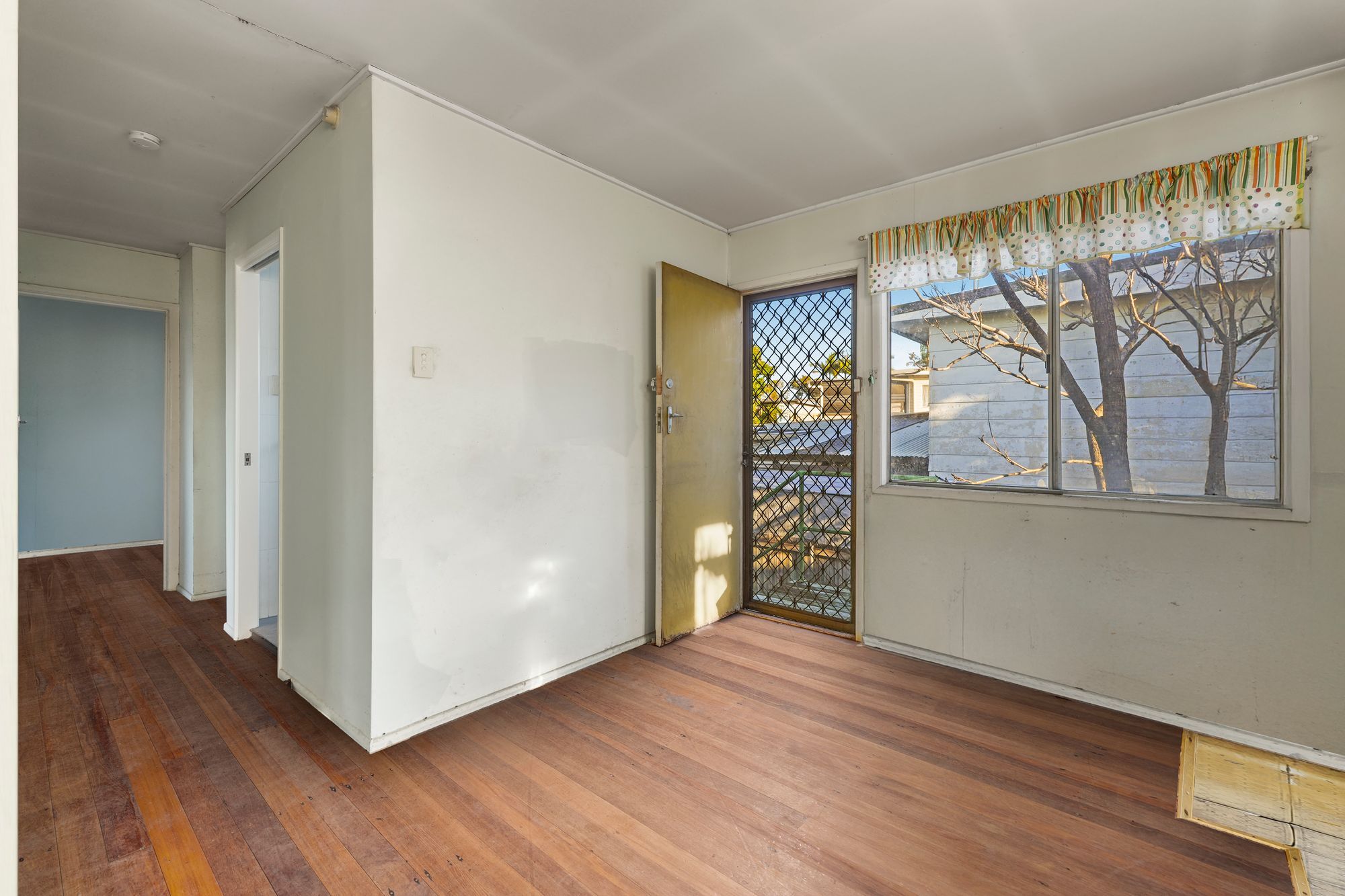 21 Windsor Street — photo 4 of 15