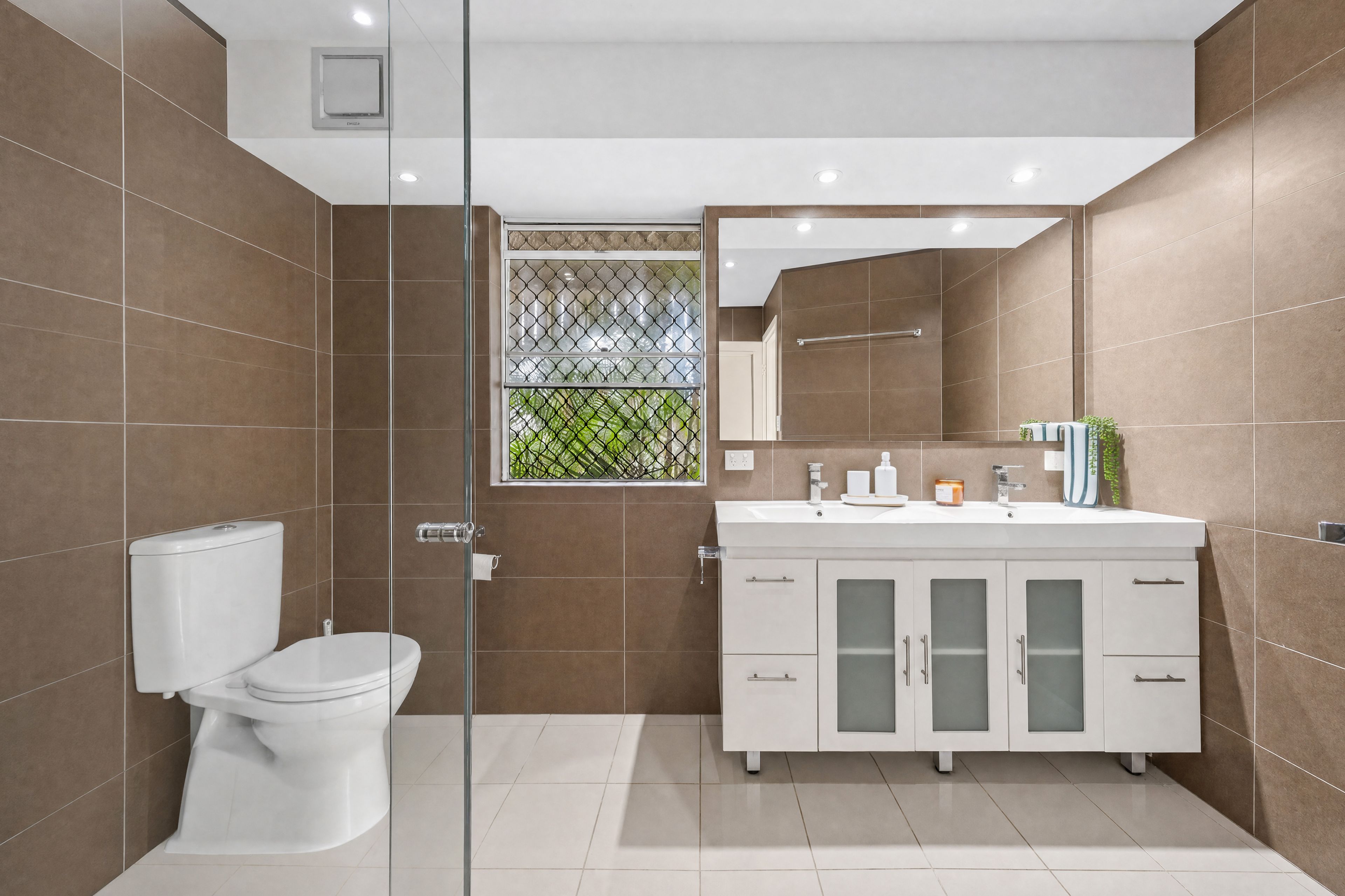 5 Unley Place — photo 12 of 30