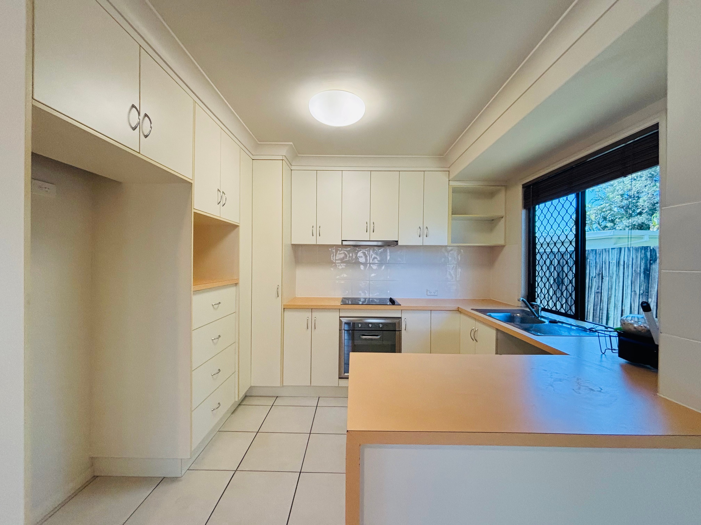 3/5 East Street, Sarina, QLD 4737