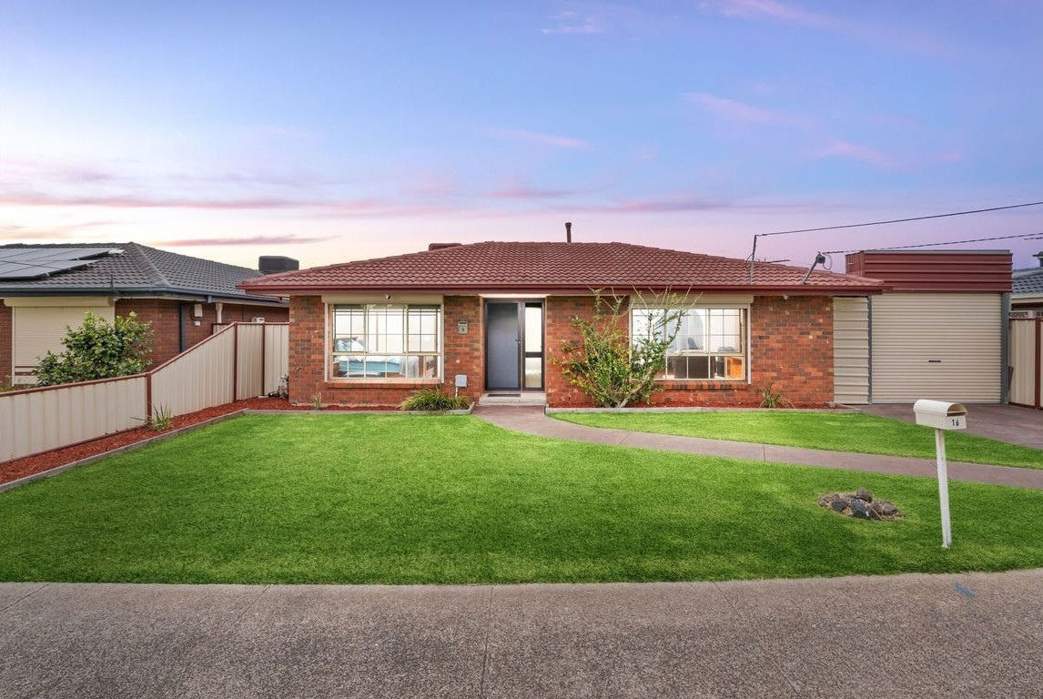 16 Albatross Avenue, Werribee, VIC 3030