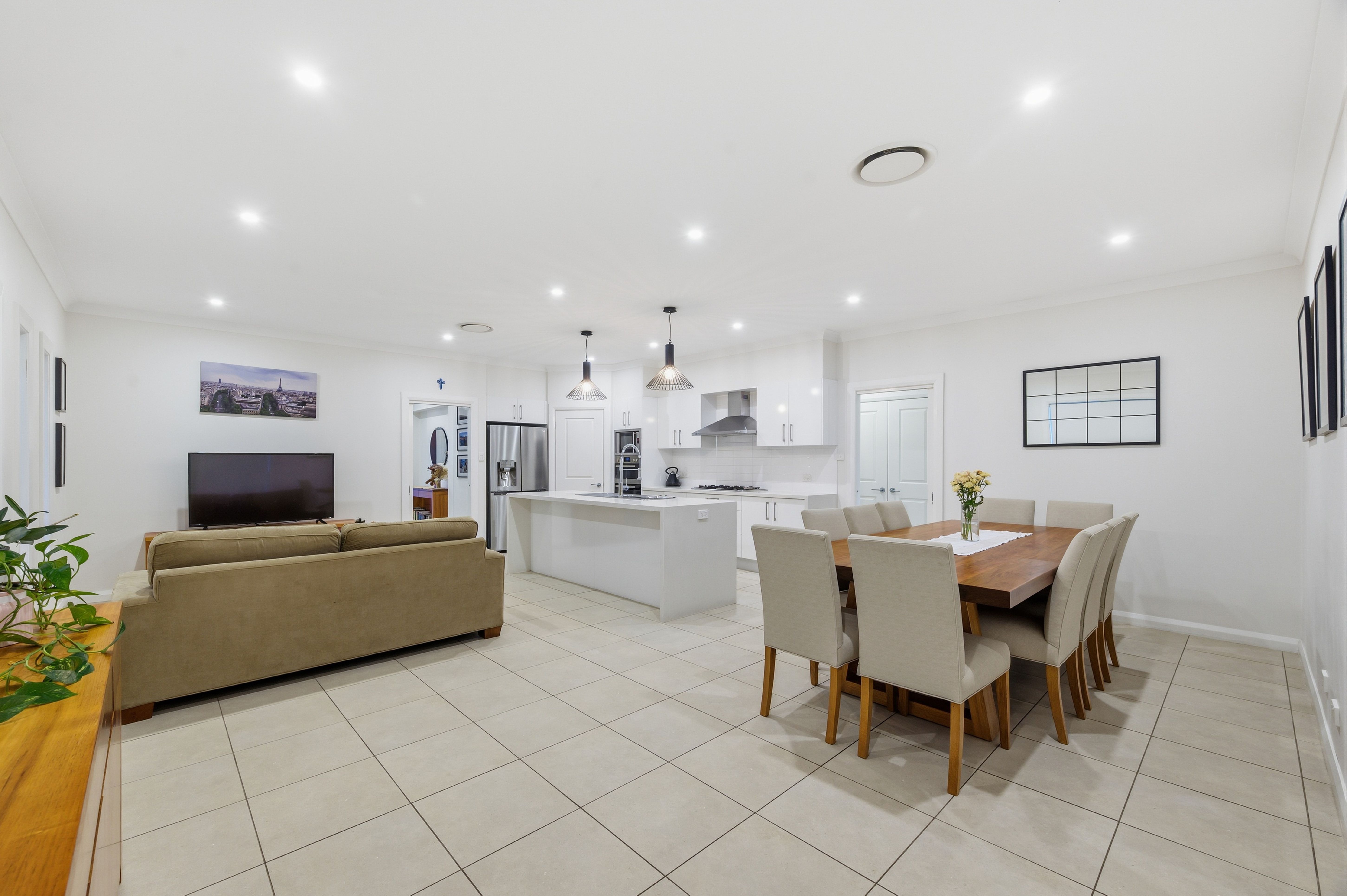 16 Silverwood Street — photo 9 of 22