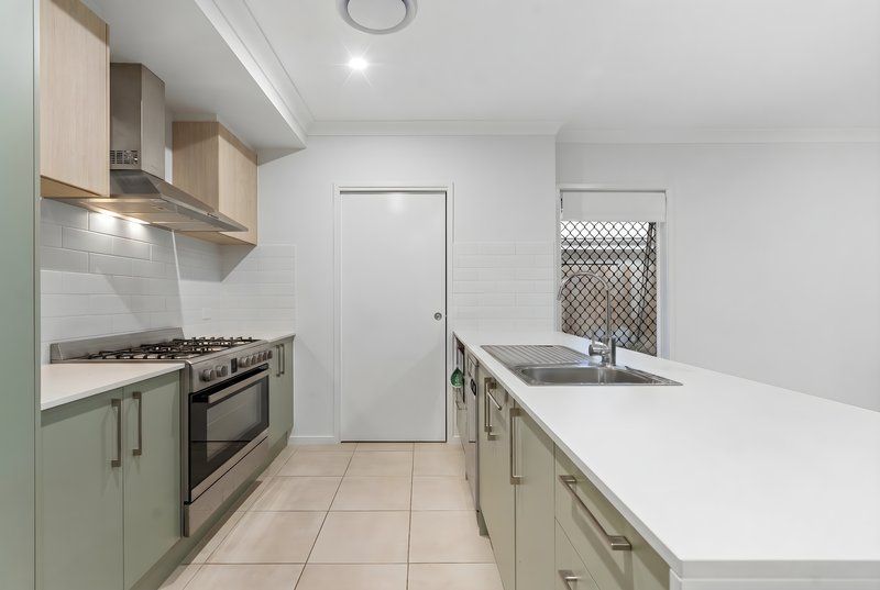 9 Varis Street, Morayfield, QLD 4506