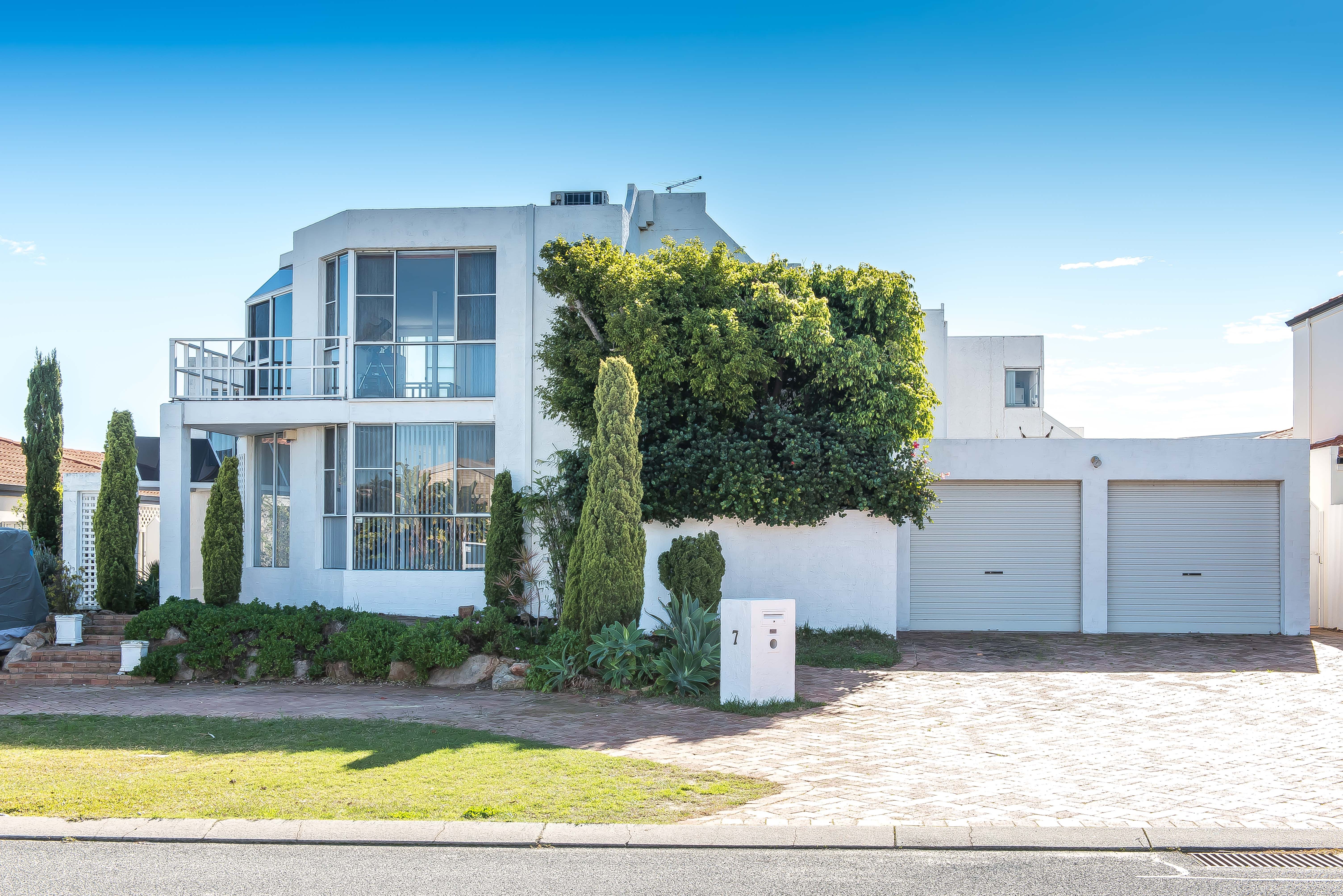 7 Wingala Grove, Kallaroo, WA 6025