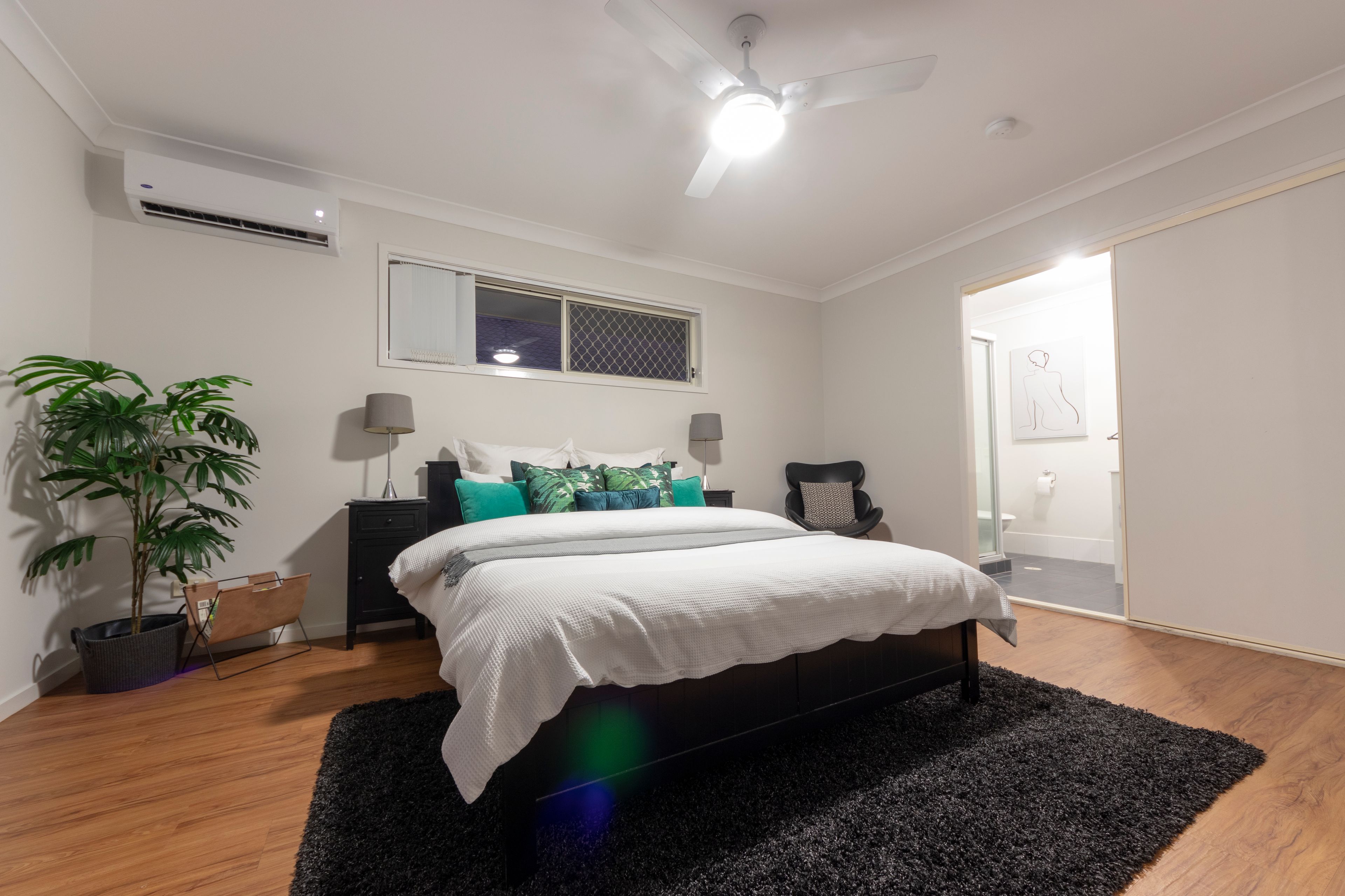 81 Lake Manchester Street, Logan Reserve, QLD 4133