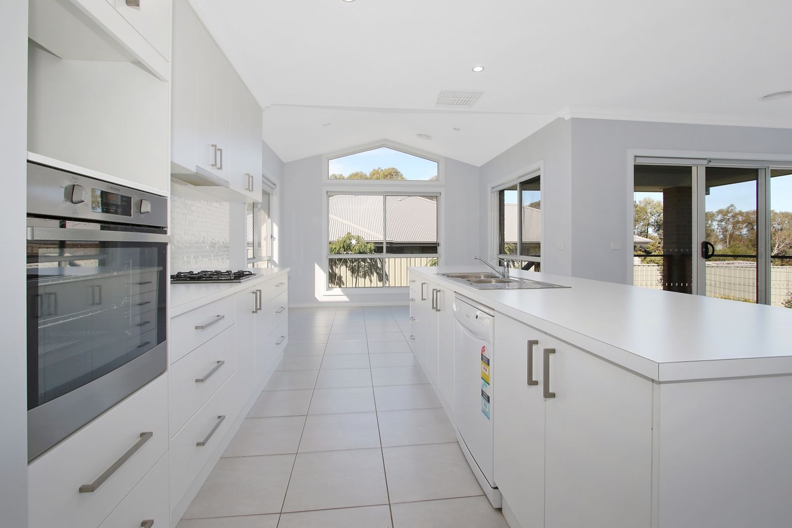 22 Sandpiper Court, Thurgoona, NSW 2640