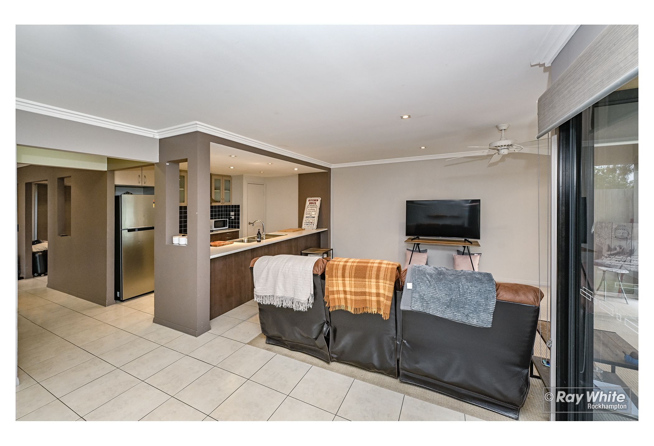 4/15 Parkside Place, Norman Gardens, QLD 4701