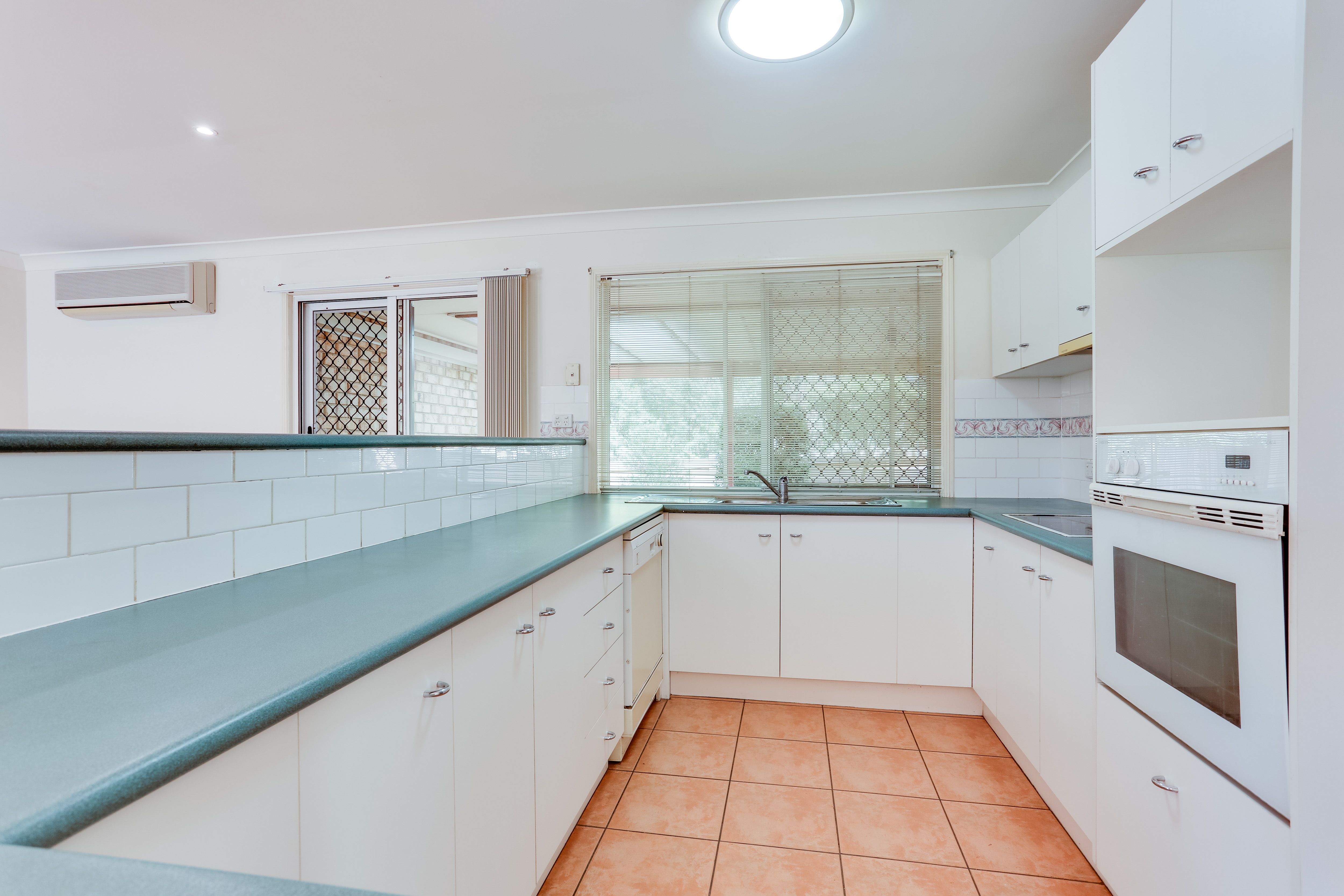 26 Jindabyne Street, Forest Lake, QLD 4078